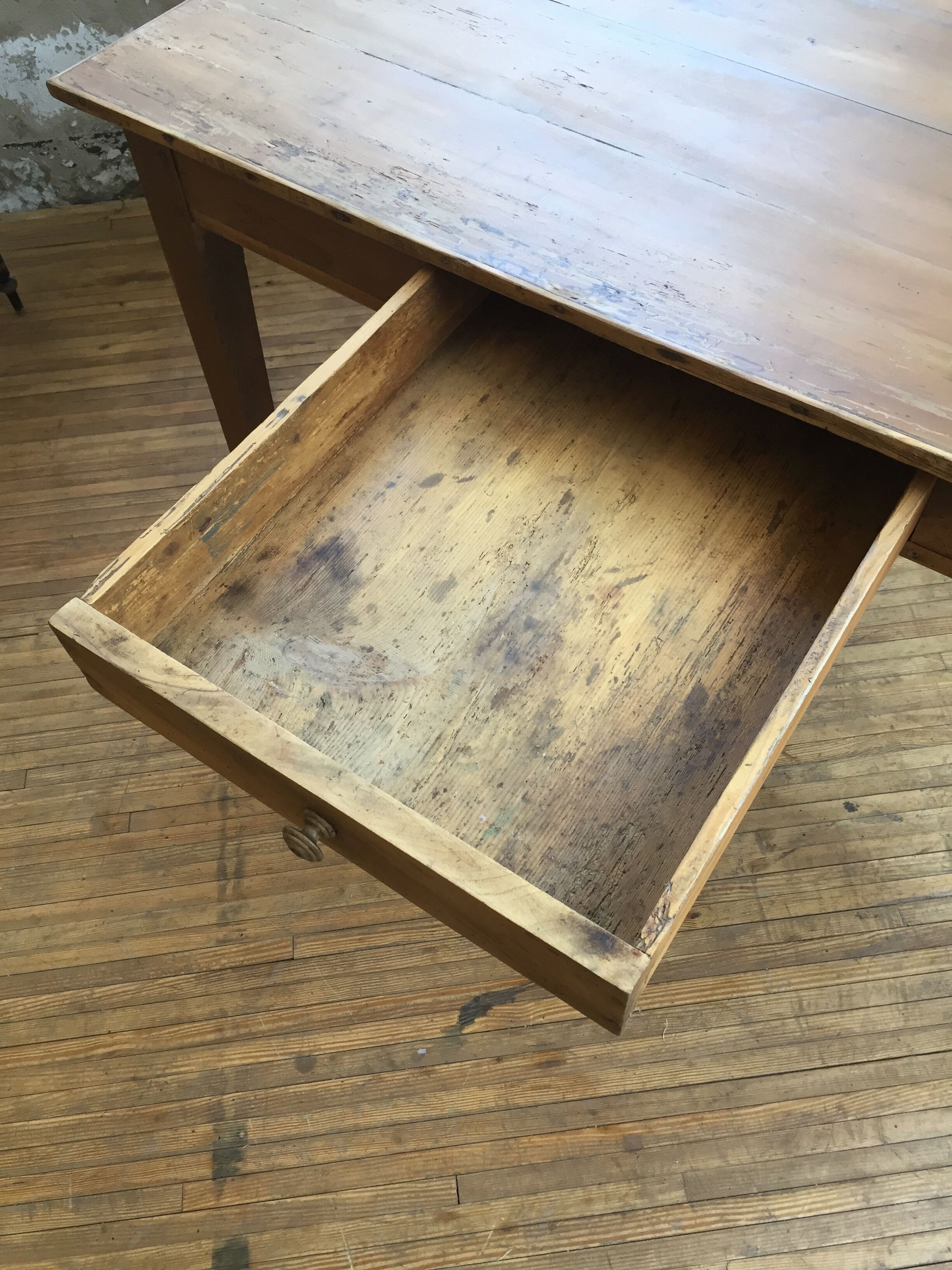 Table de ferme en noyer