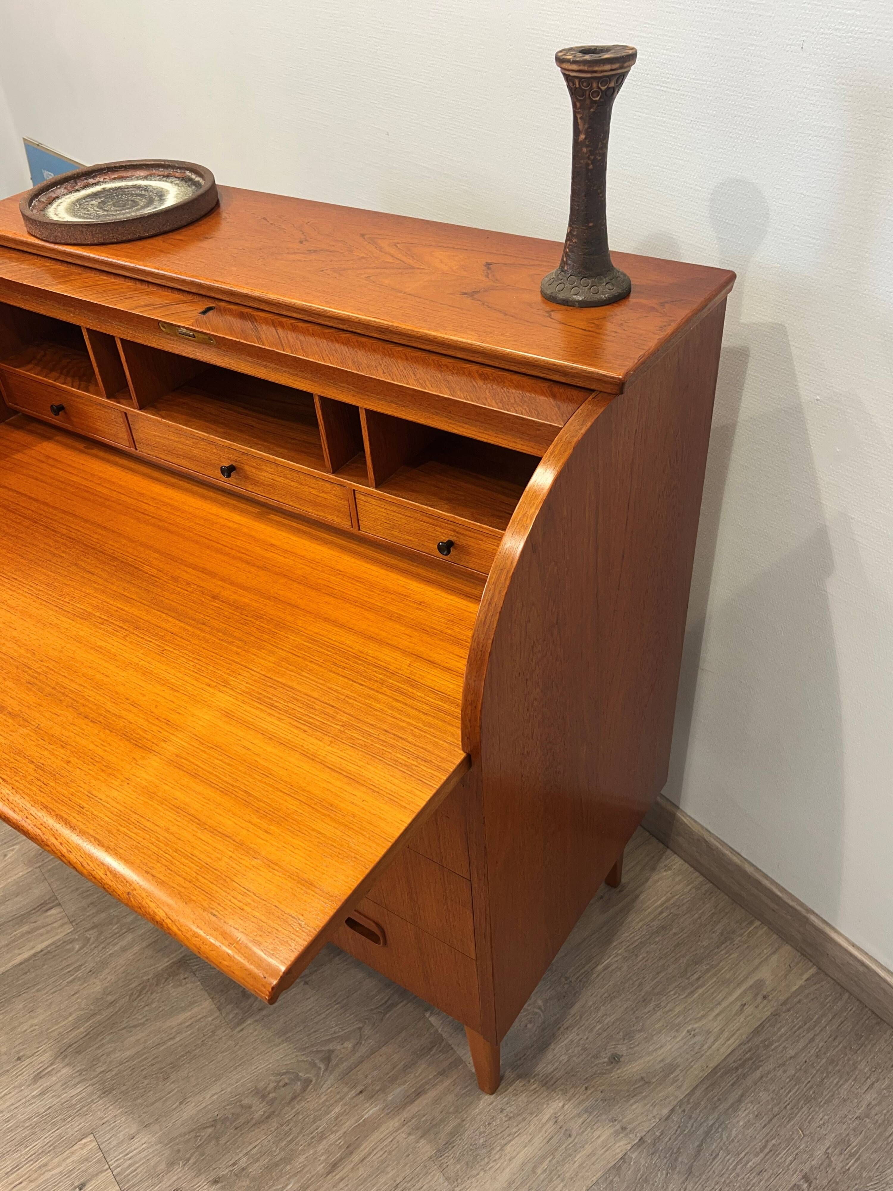 Rare Scandinavian curved secretary from Sweden.