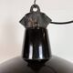 Lampe d'usine industrielle en émail noir avec dessus en fonte, années 1950