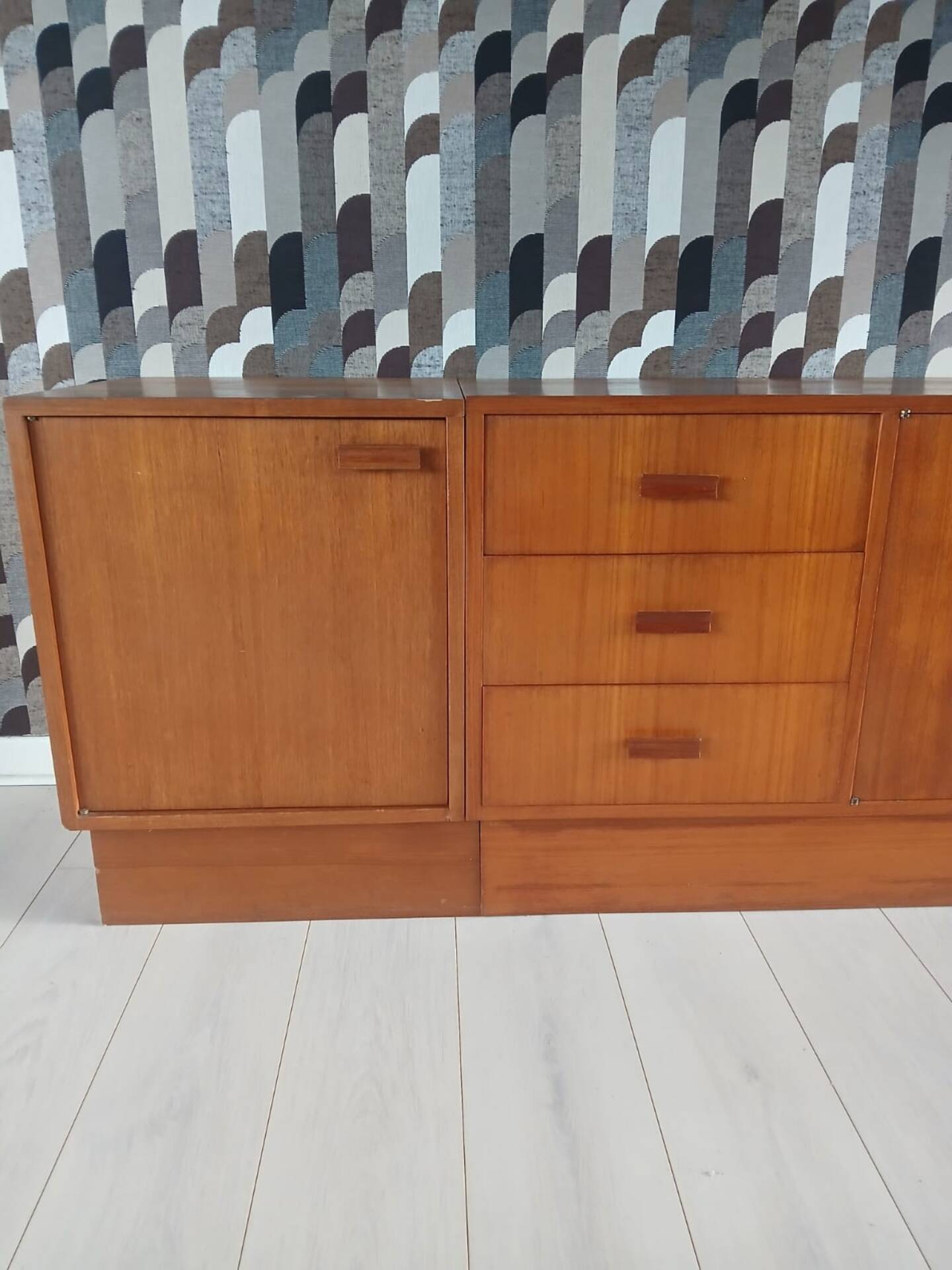 Large modular vintage sideboard in wood – 1960s/70s – 248 cm