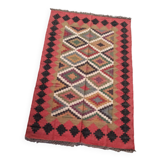 Kilim rug in jute and cotton. 150cm x 240cm
