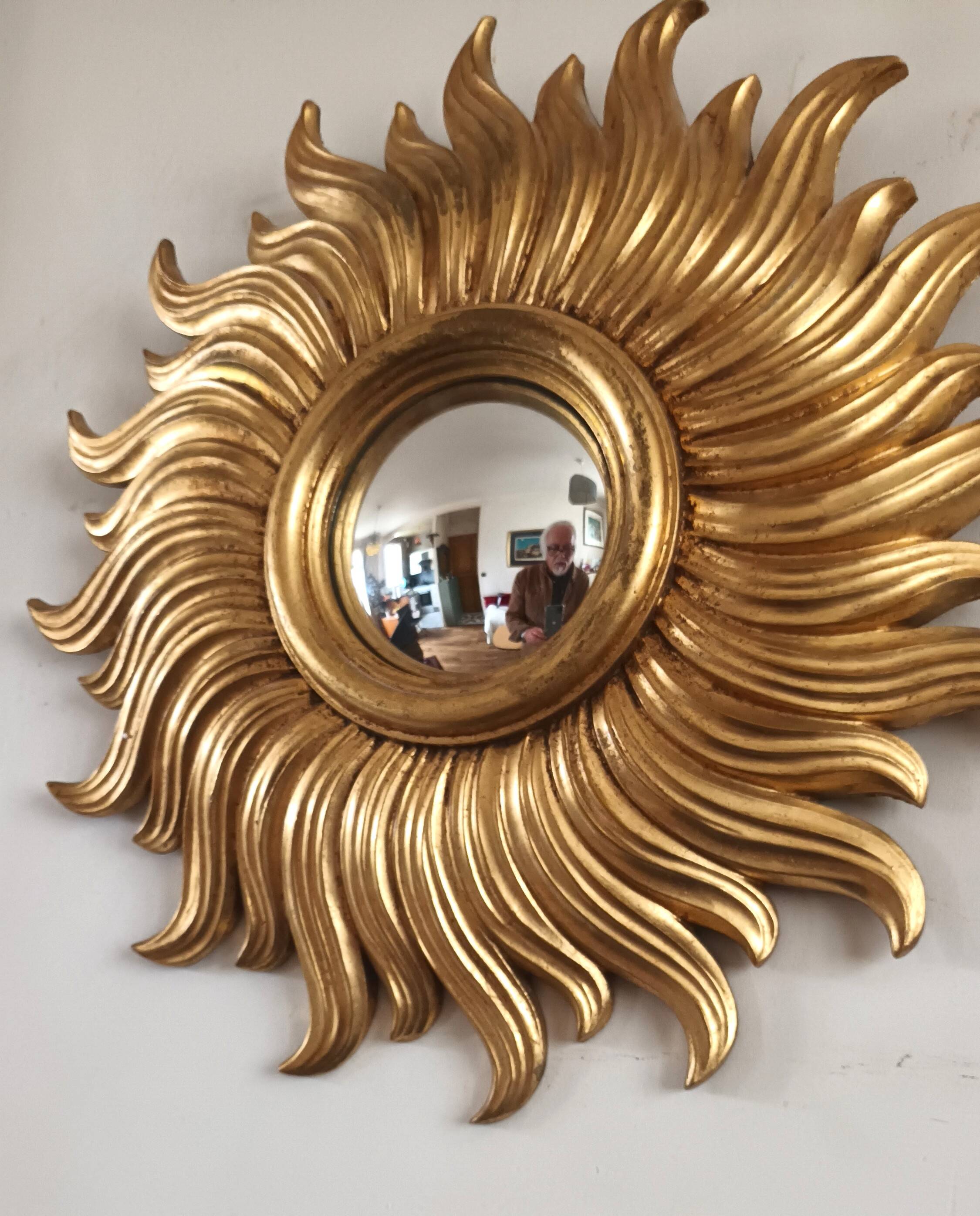 Miroir soleil en bois doré des années 90
