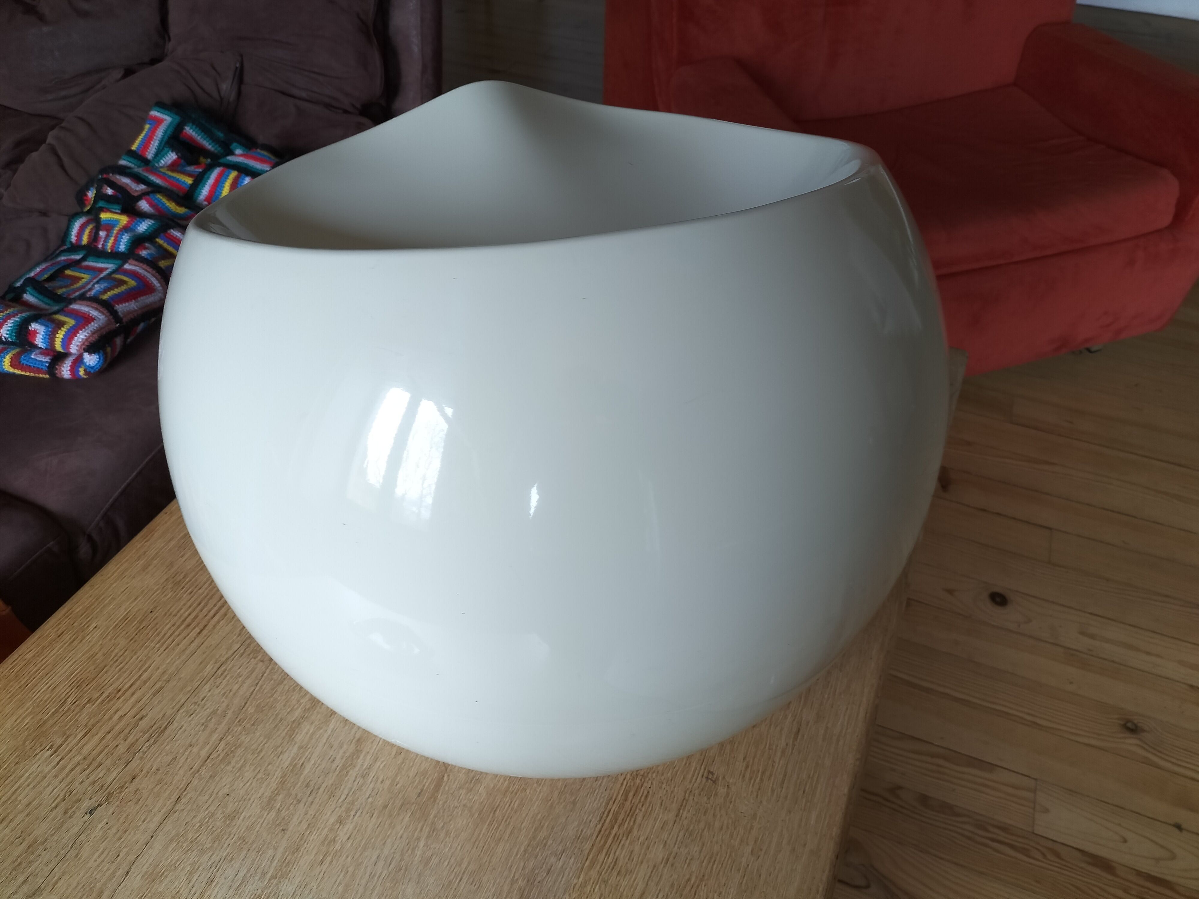 Modern armchair white