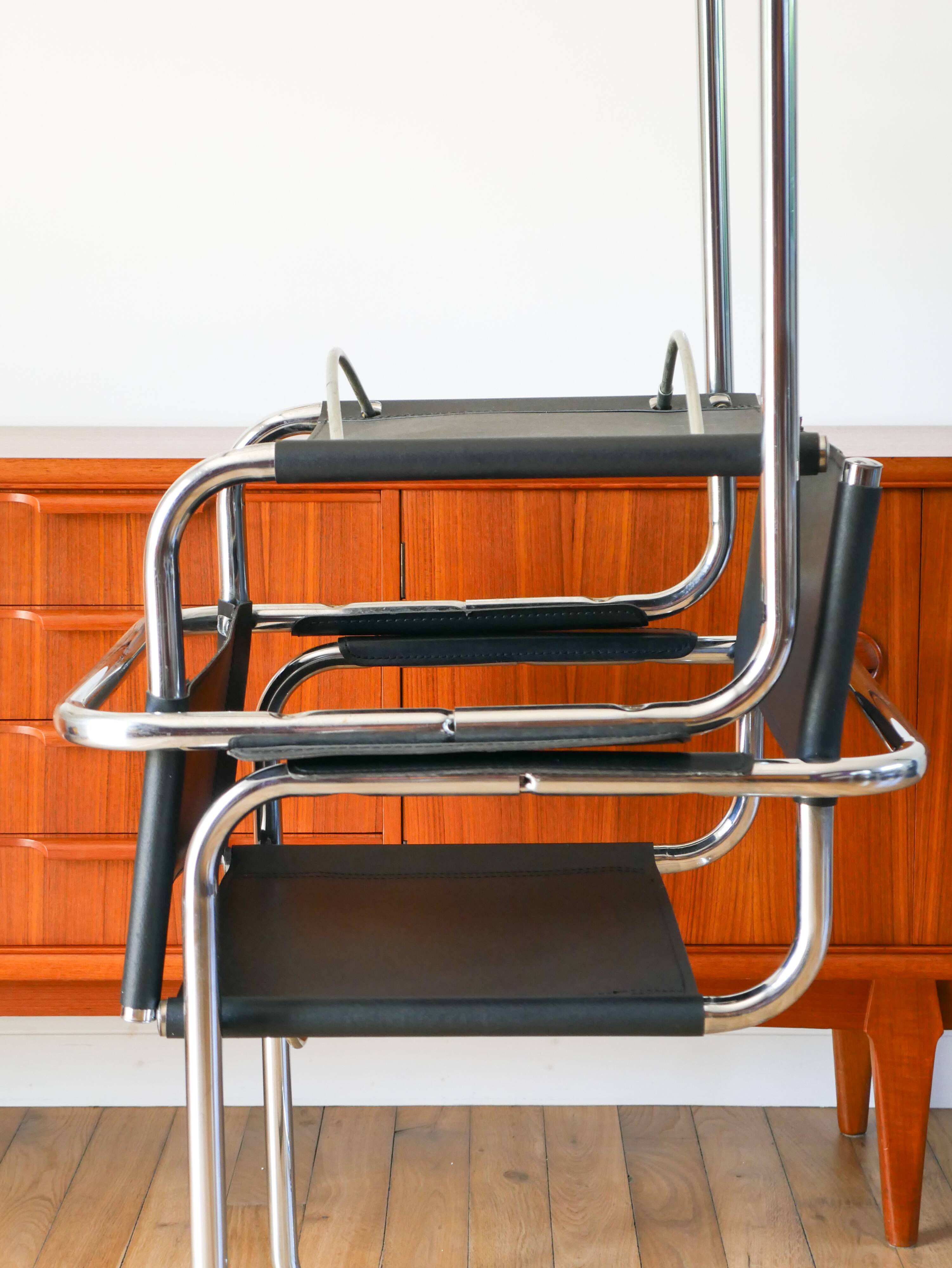 Ensemble de 4 fauteuils tubulaires en croute de cuir Cantilever chrome et Noir, dans le goût de Mart Stam, 1970