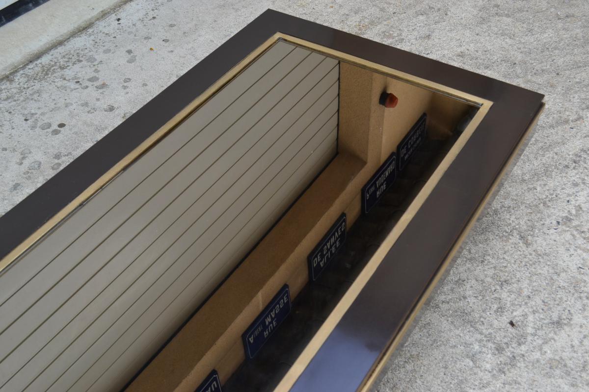 Coffee table of the 1970s