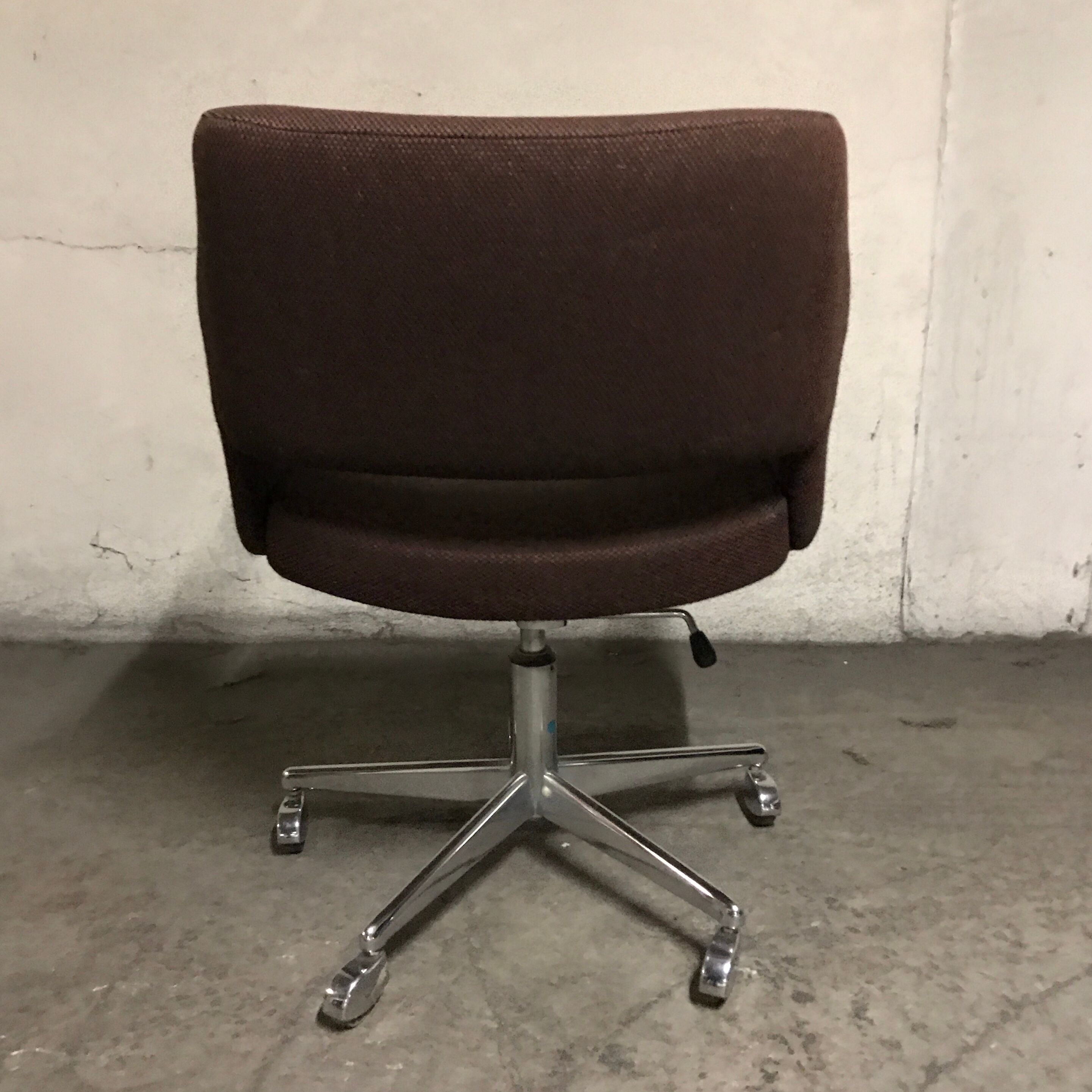 1970 wheeled wool office chair