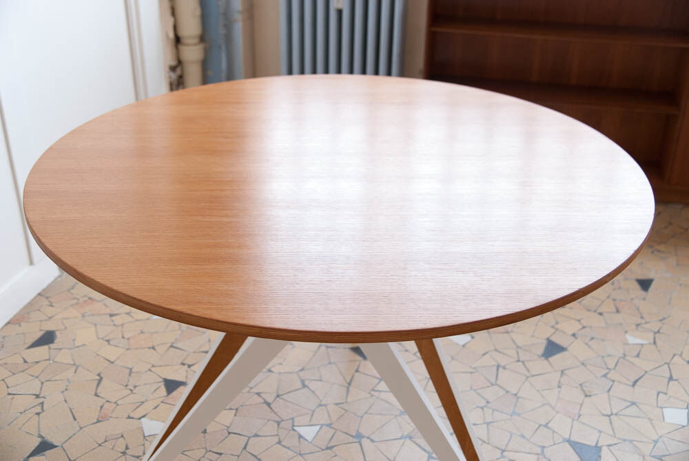 Tripod round dining table