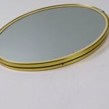 Vintage oval mirror – gold and elegance from the 50s and 60s