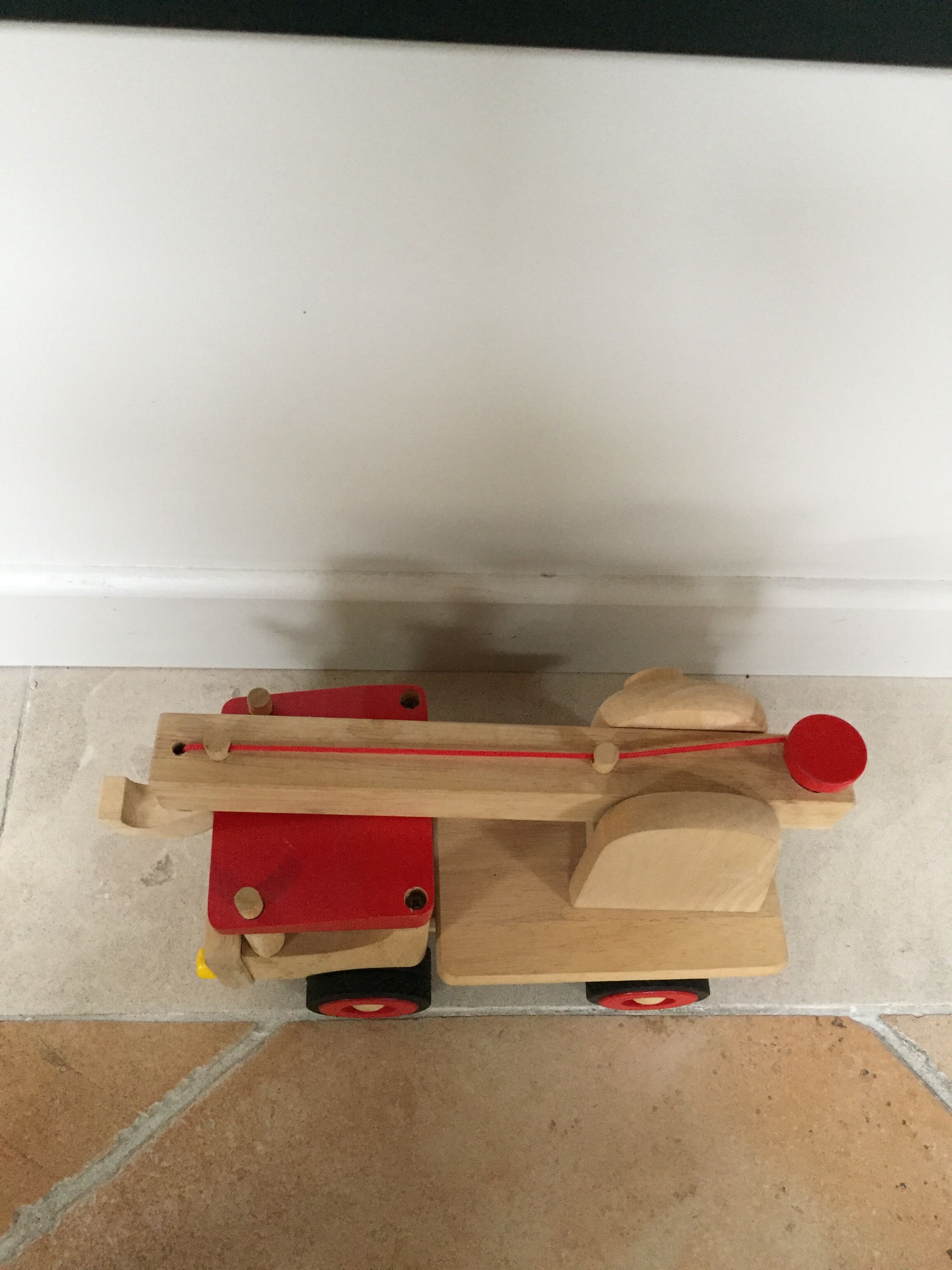 Truck solid wooden crane with lift arm