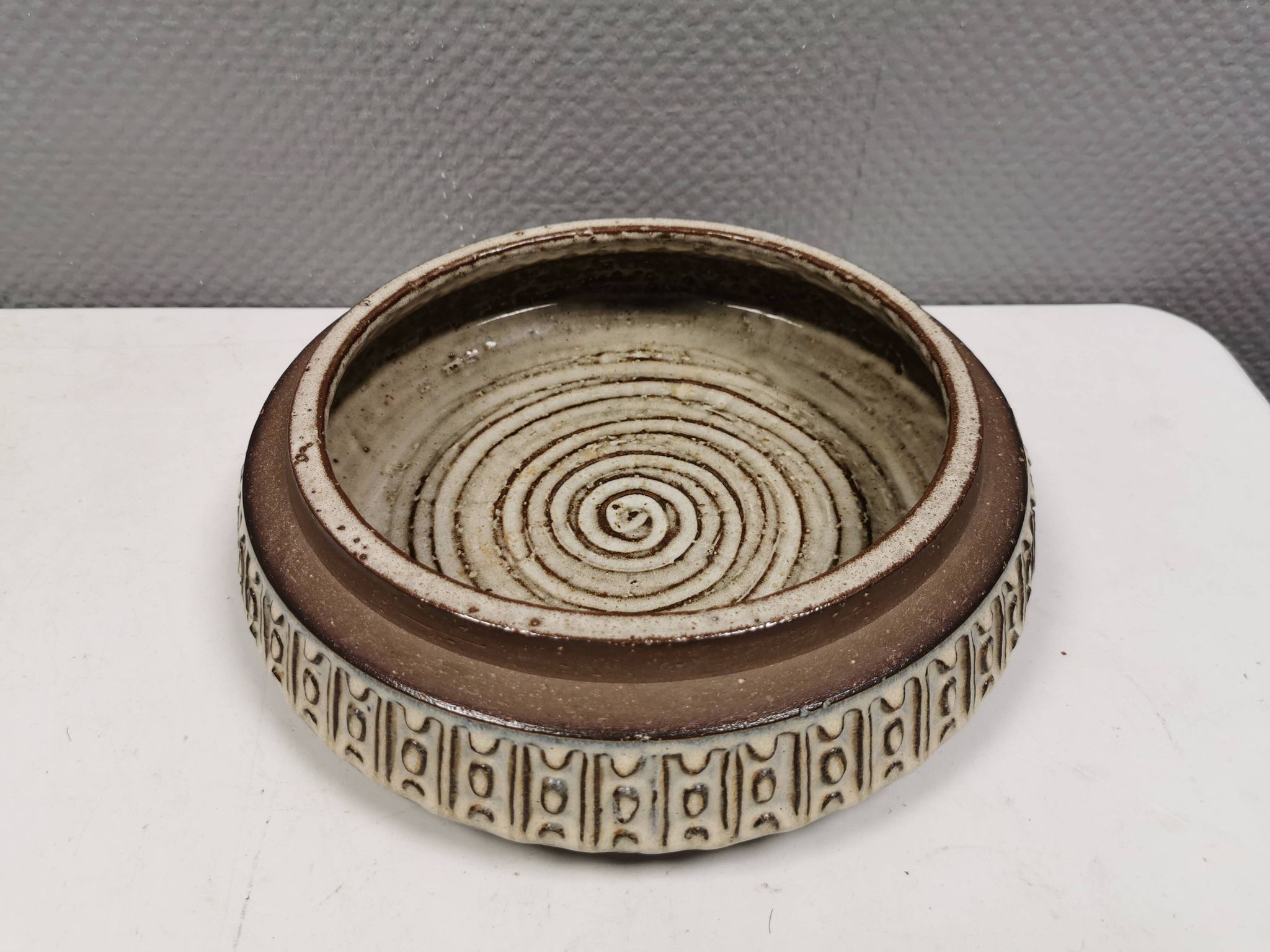 Large dish from Danish Michael Andersen 1970-80s. Stamped (The three fish)