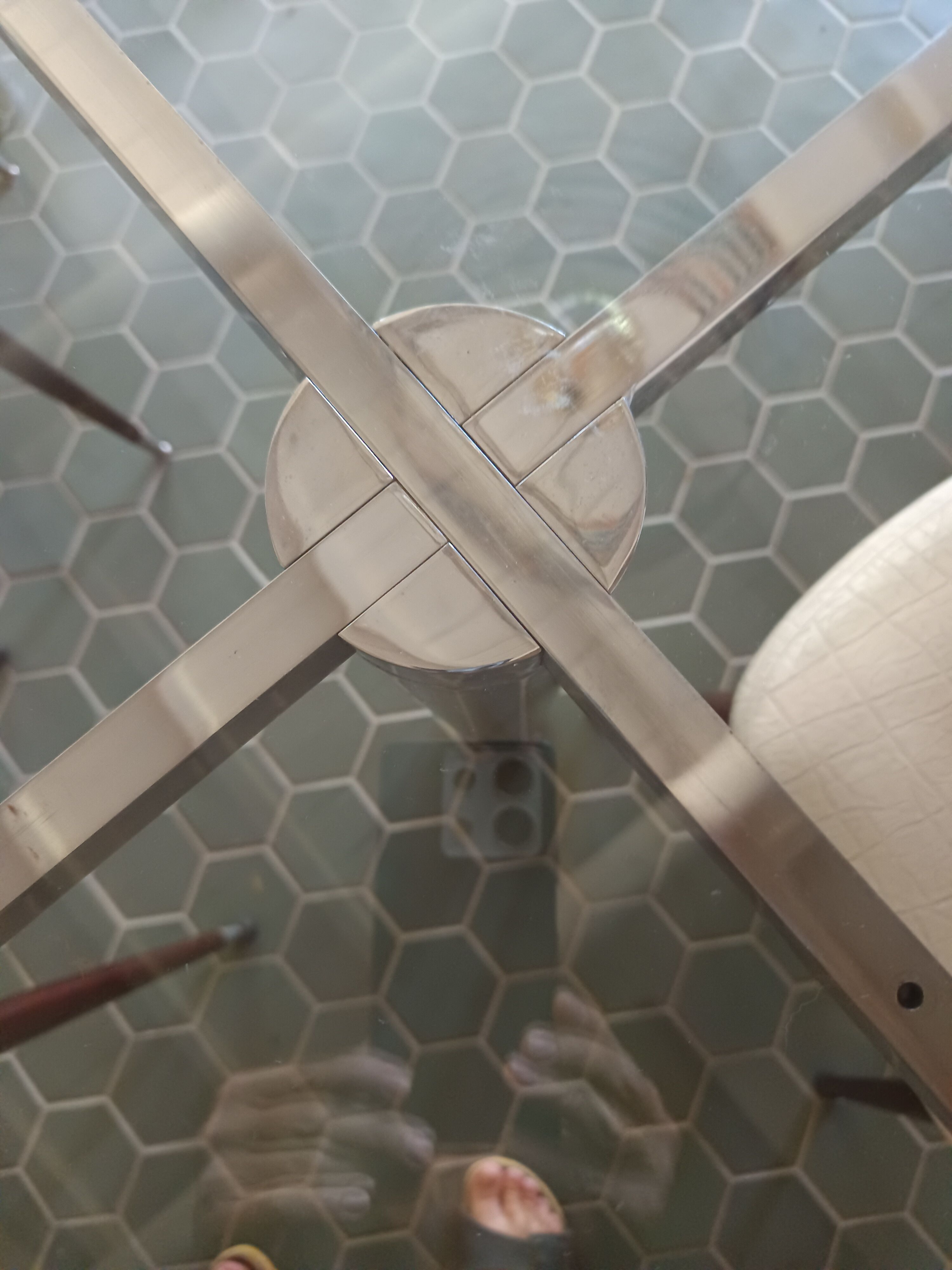 Table design en verre et métal