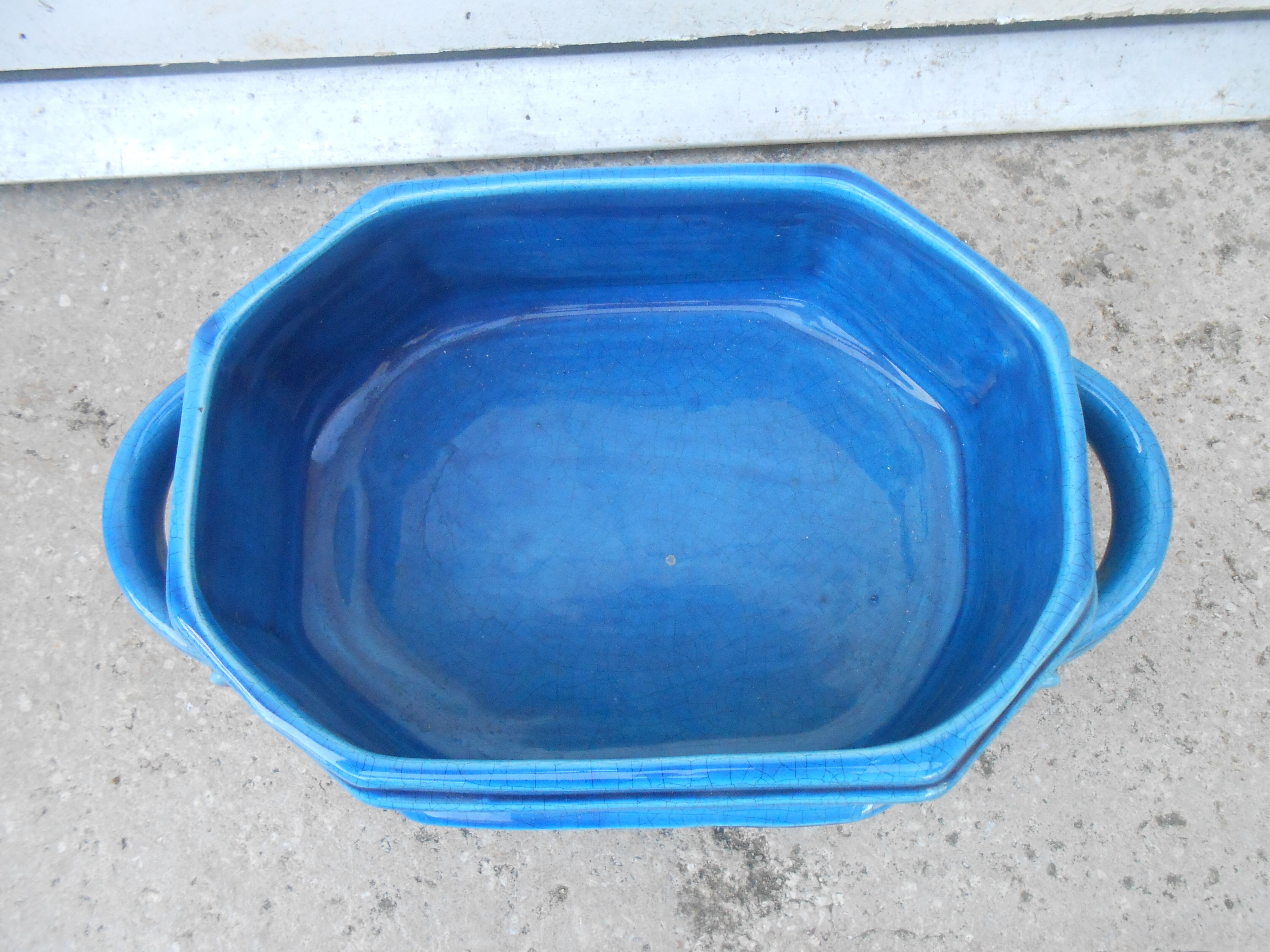 Blue cracked ceramic planter