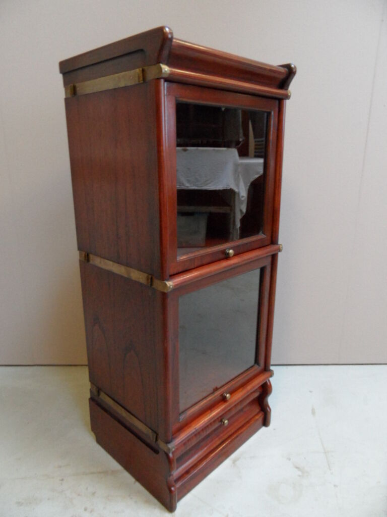Vintage Globe Wernicke mahogany  bookcase