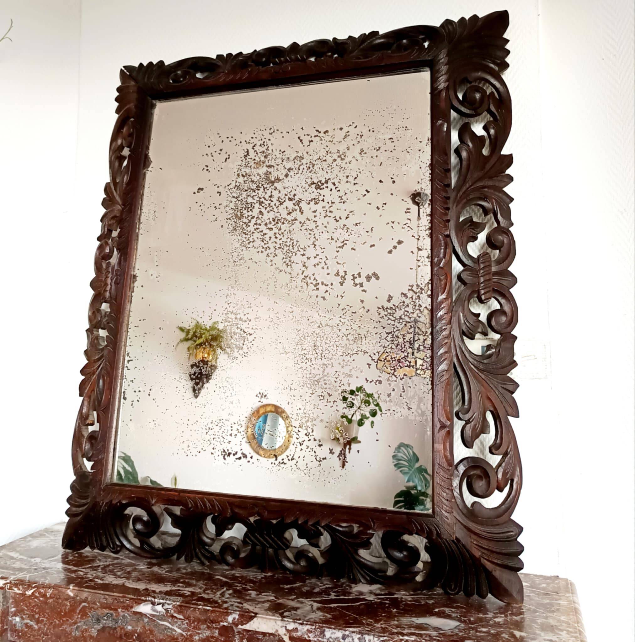 Neo-Gothic mirror in carved oak circa 1940