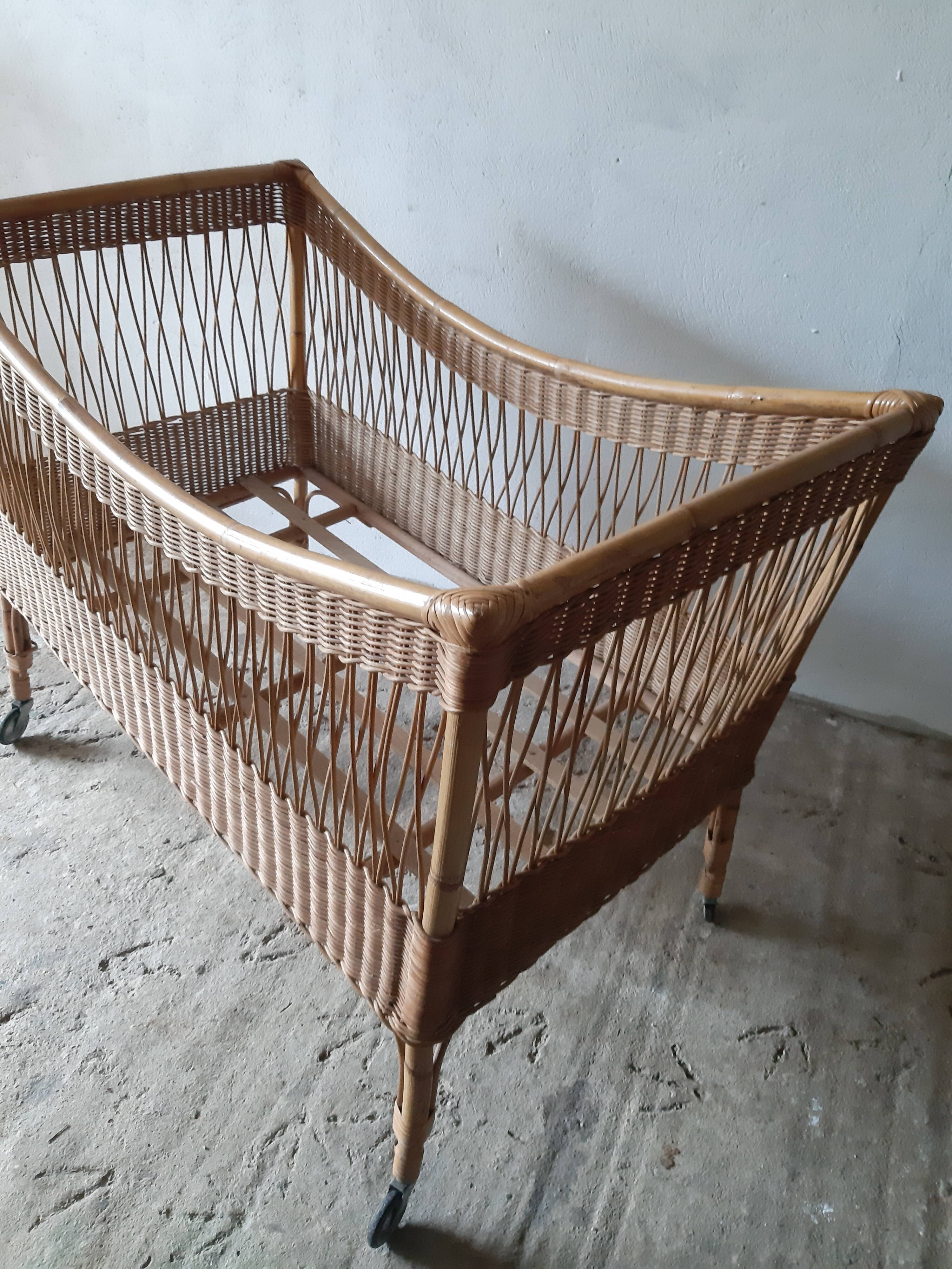 Rotin cradle baby bed