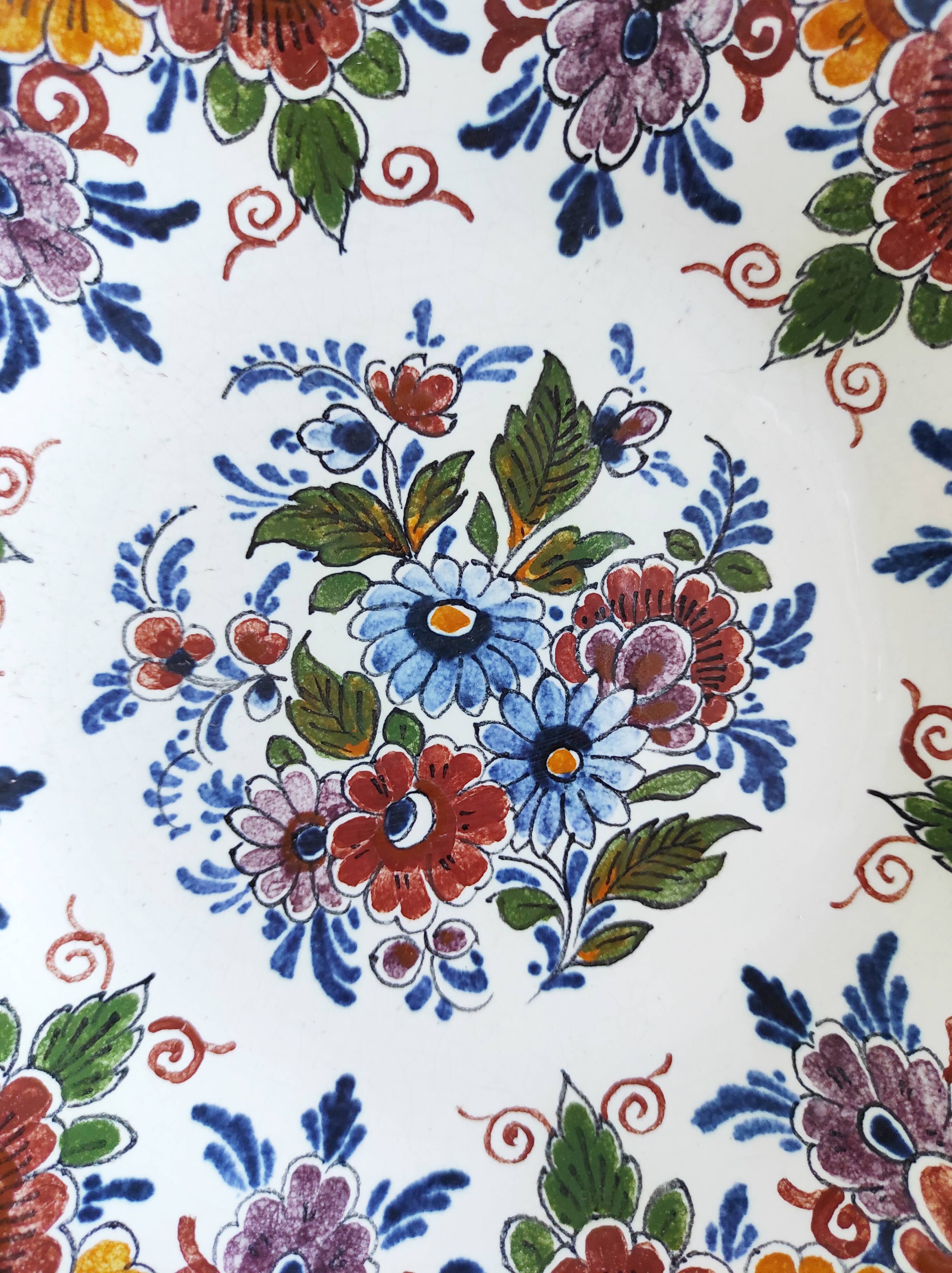 Pair of Oud Delft plates