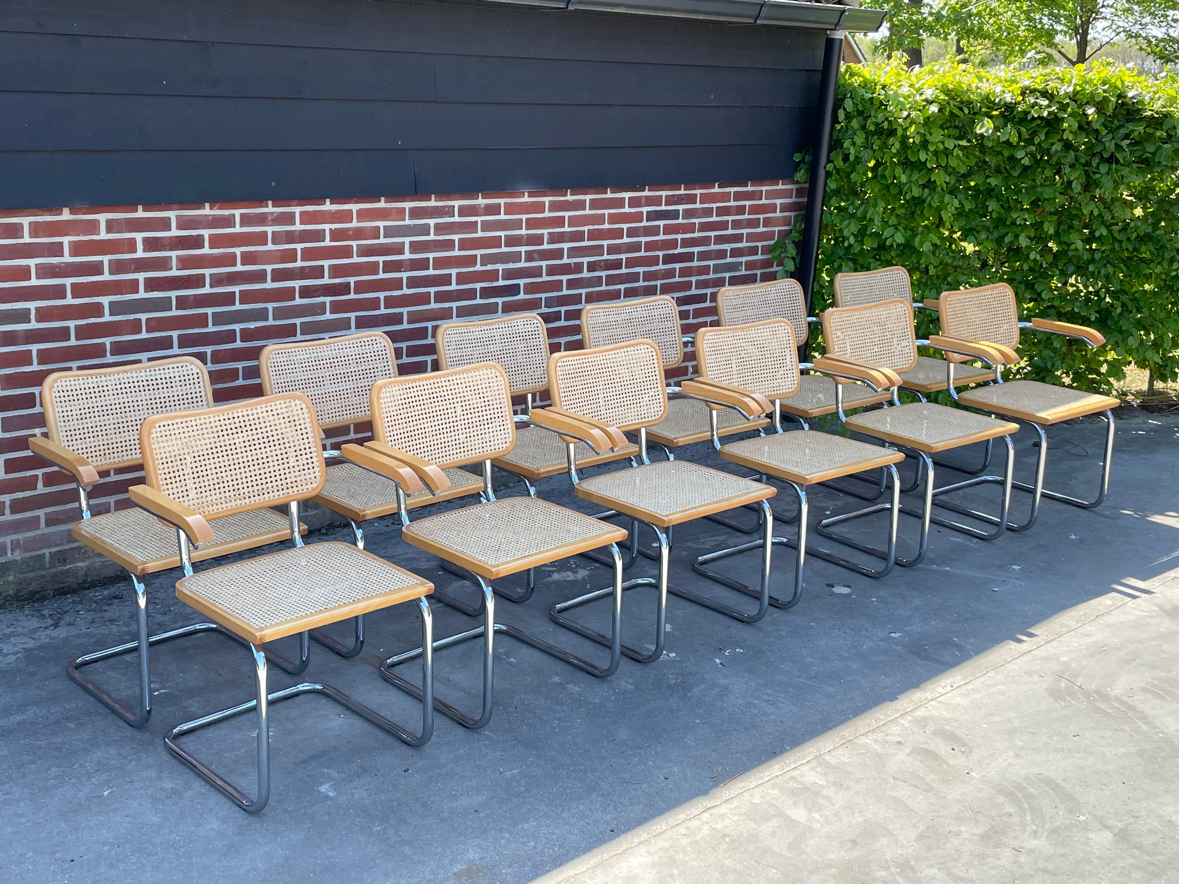 Cesca chair B64 with armrests by Marcel Breuer Design