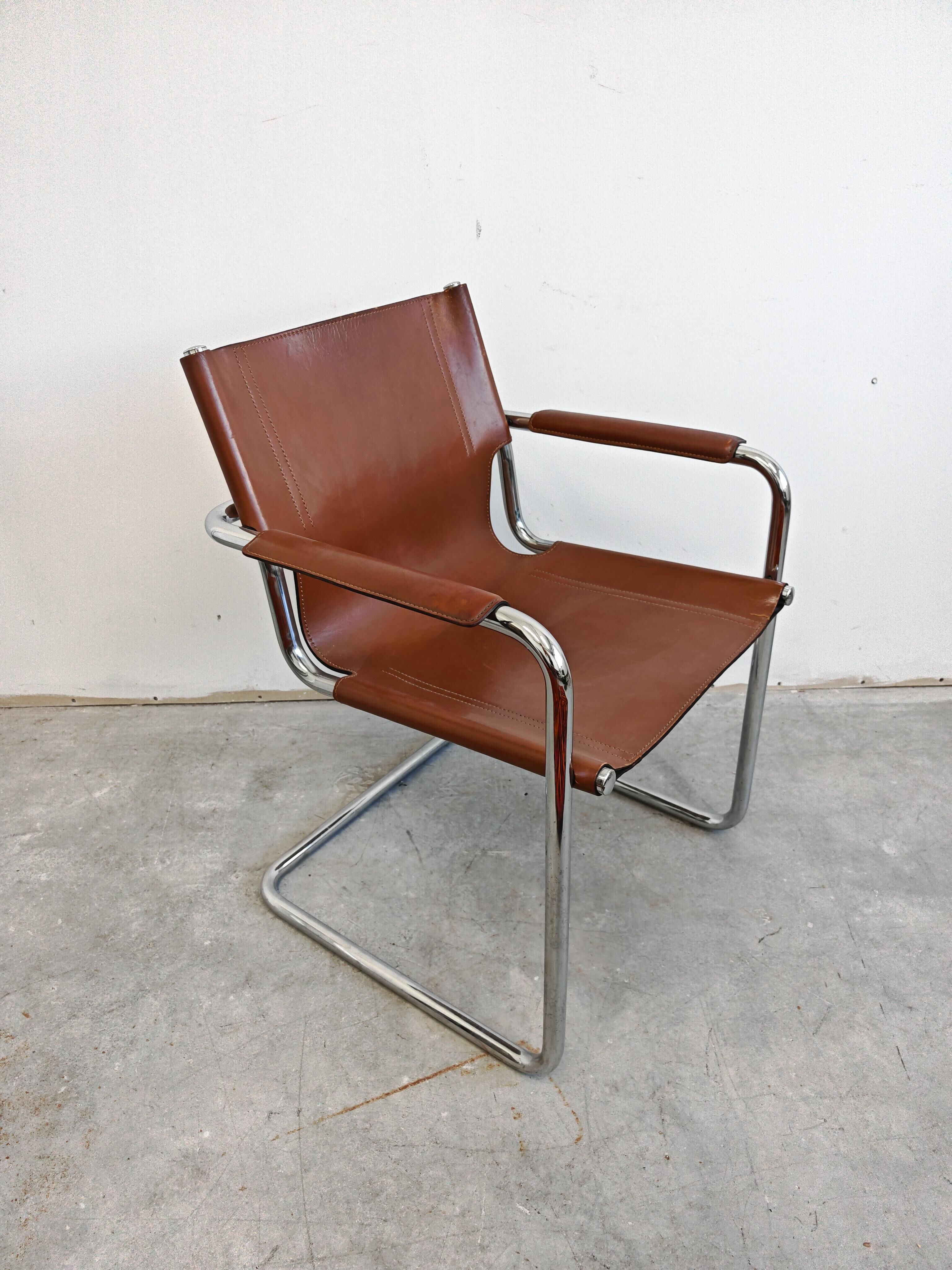 Paire de chaises visiteurs Bauhaus en cuir par Mart Stam, Matteo Grassi