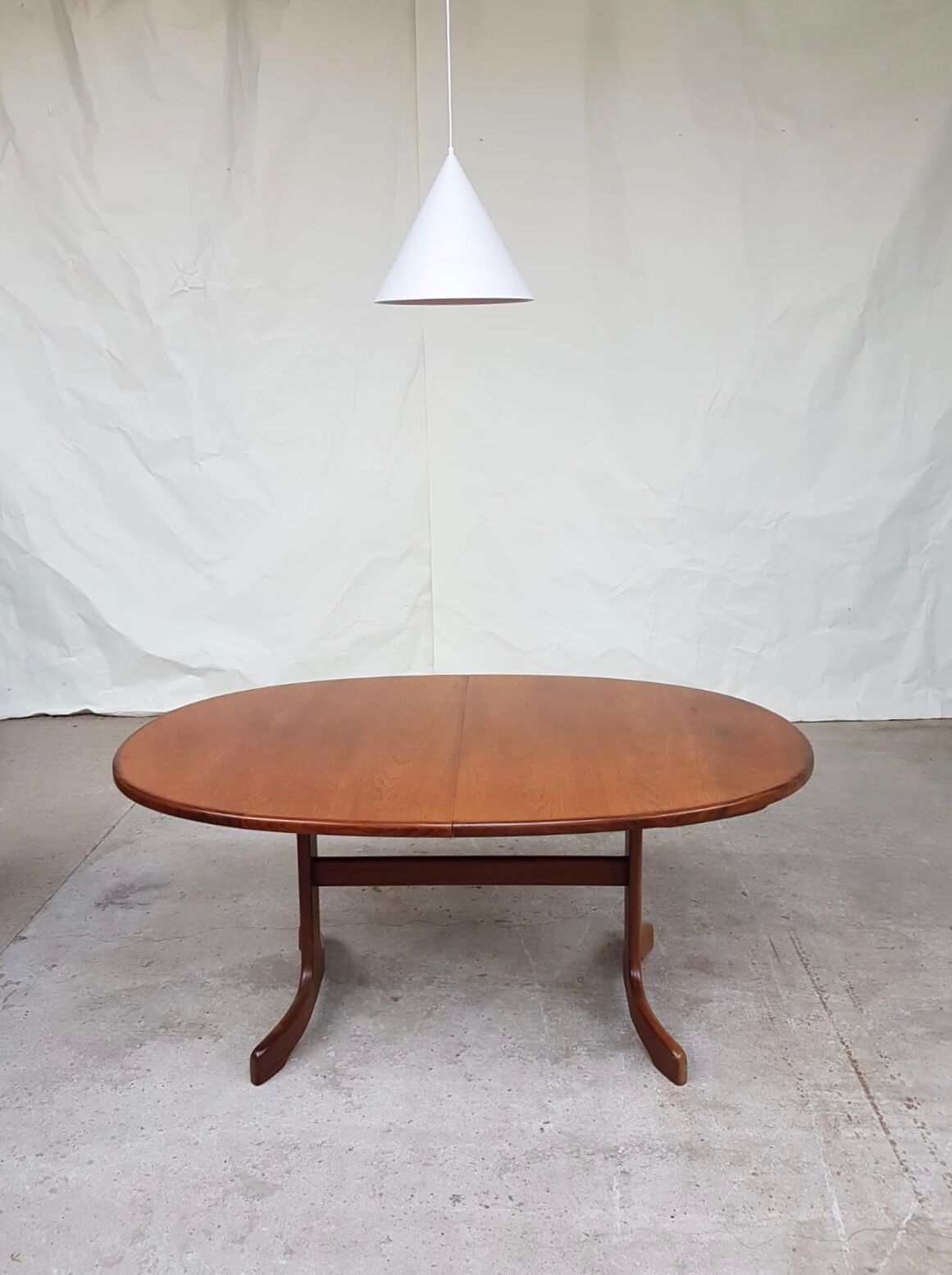 Vtg mid century g plan fresco teak extending 4 - 6 seat oval dining table retro