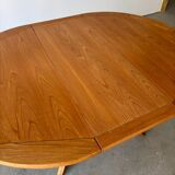 Vintage style extendable oval dining table in solid elm