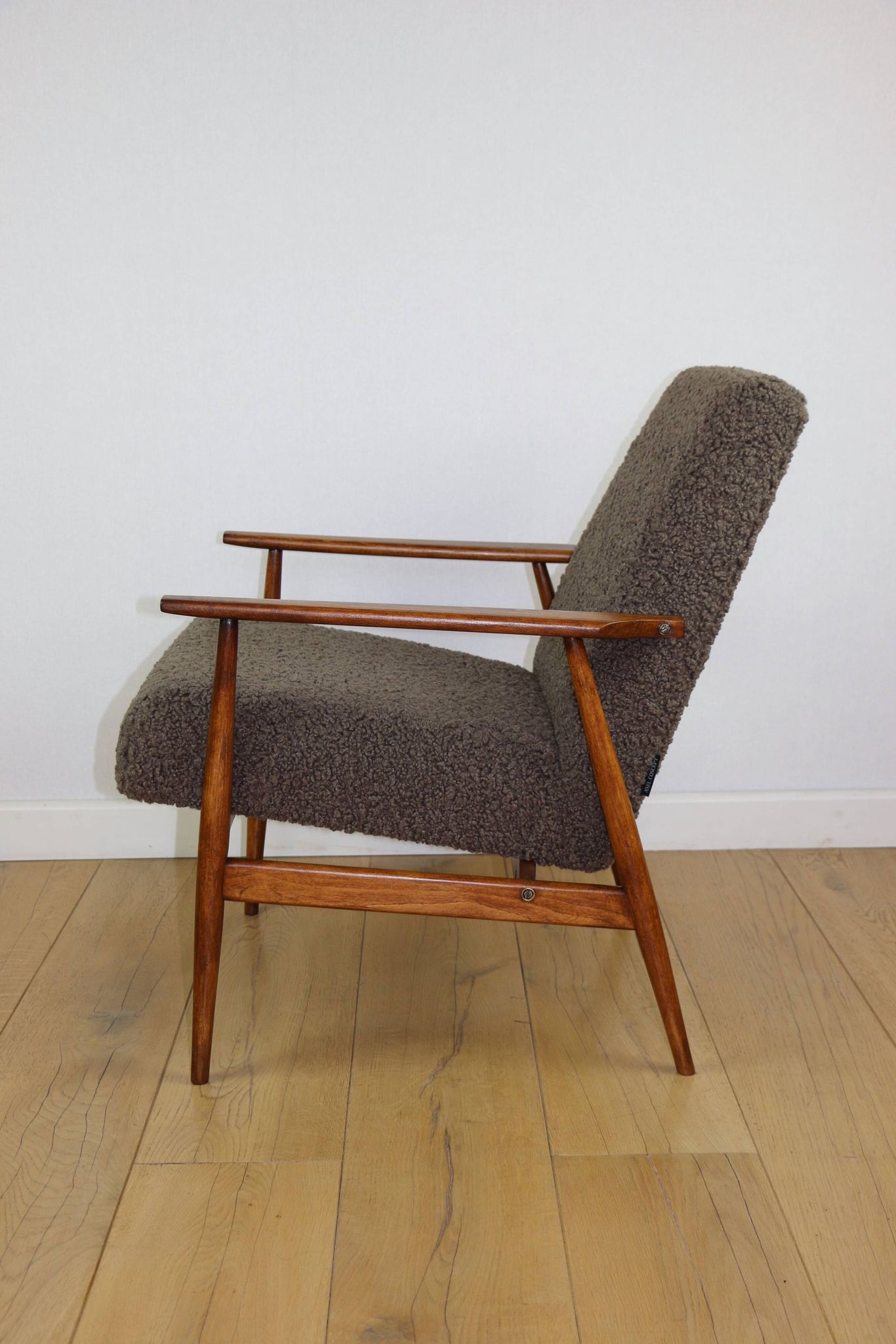 Armchair 'Lis', 1970s brown chocolate brown boucle design by Henryk Lis - 2 pieces available
