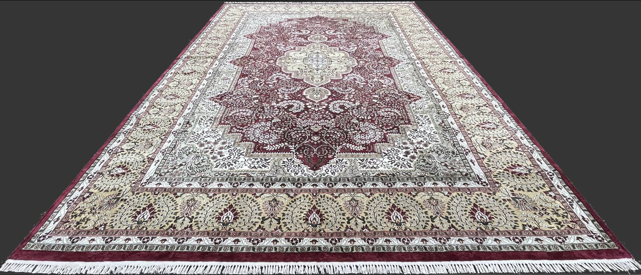 Pakistani carpet Silk wool 383x281cm
