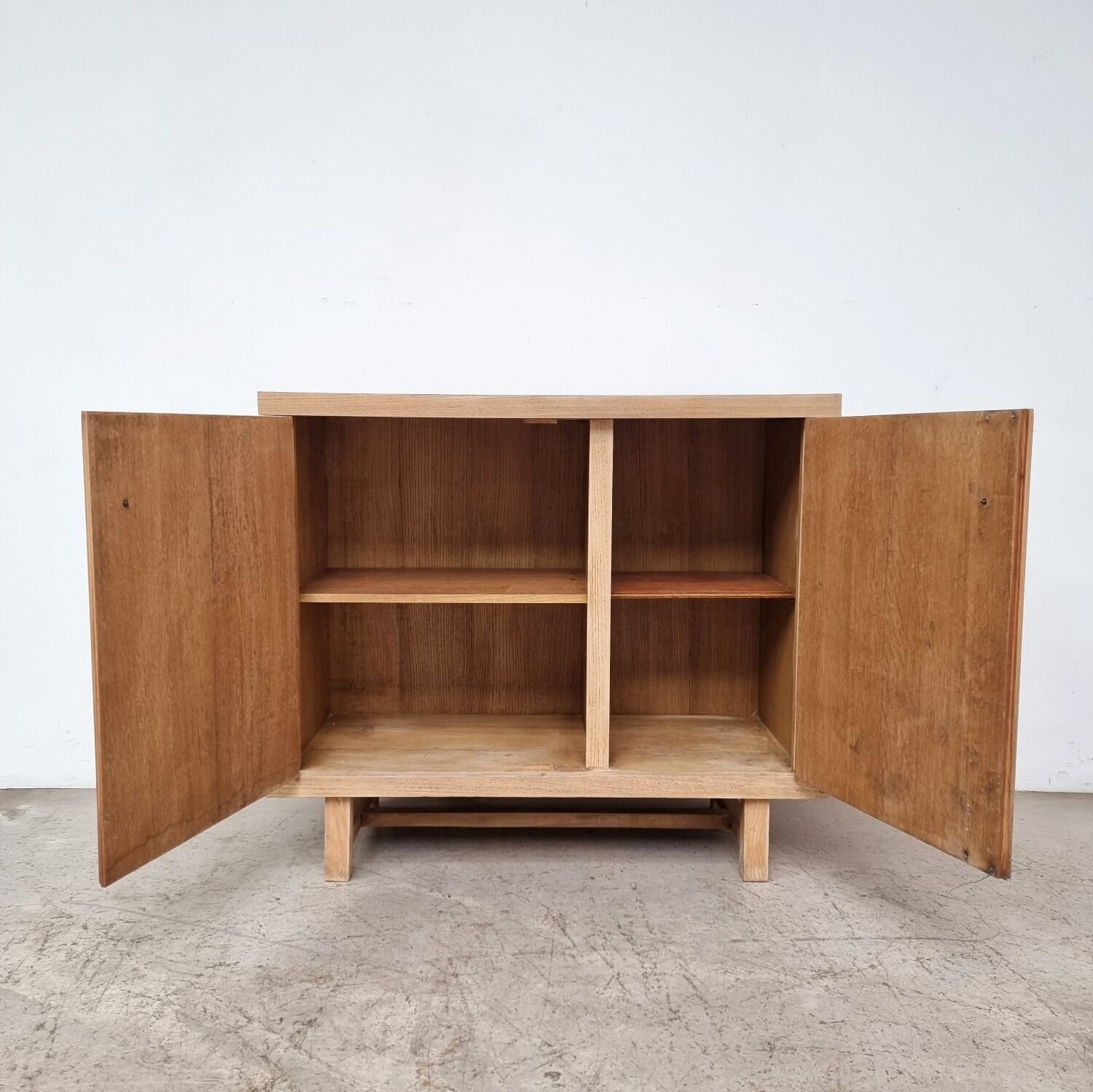 Oak sideboard circa 1960