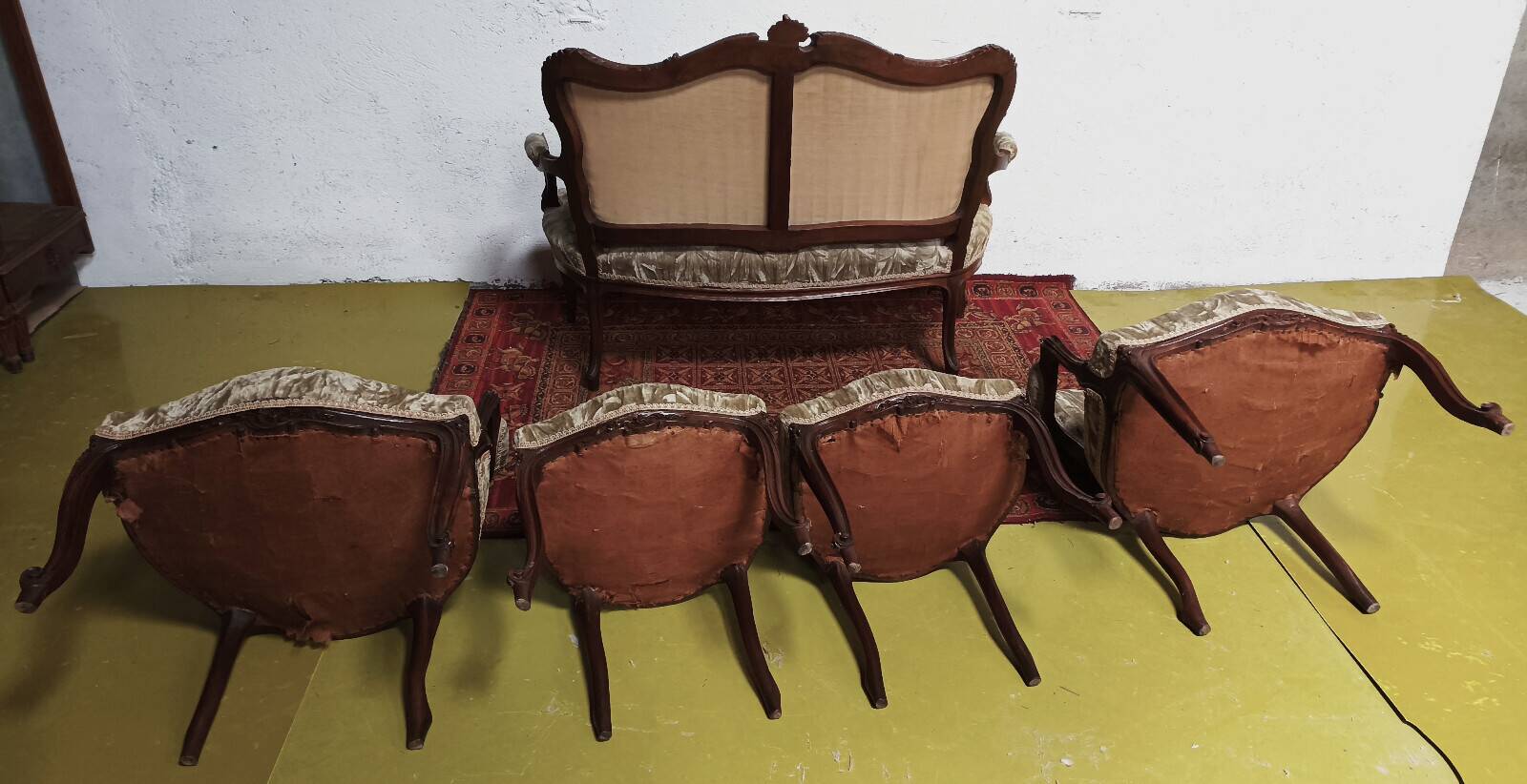 Rococo salon set in walnut, 19th century