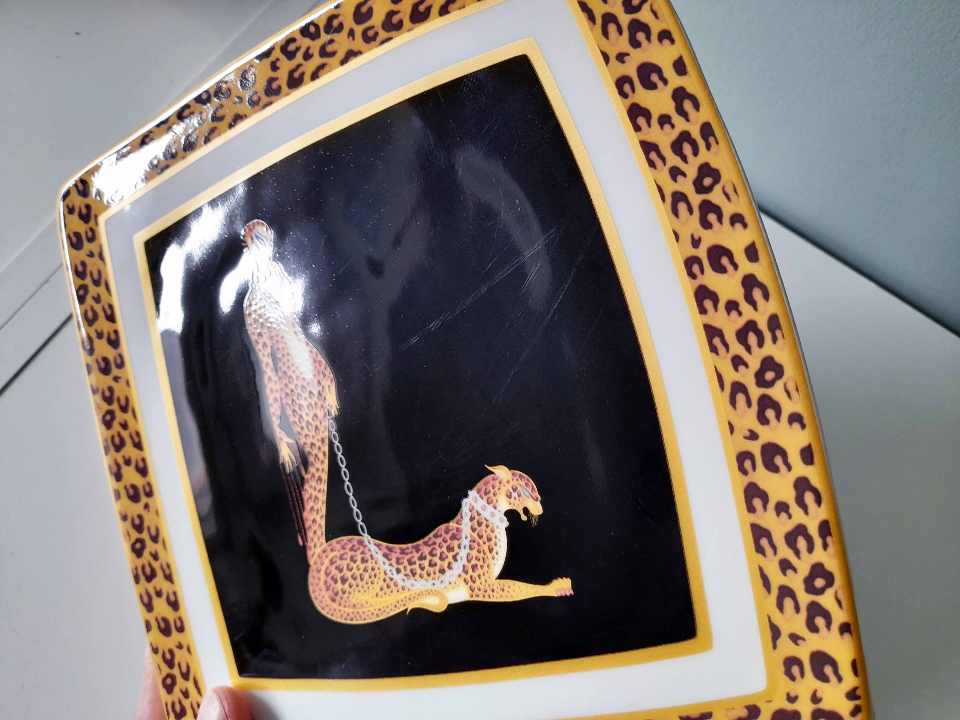 Art deco plate with erte drawing