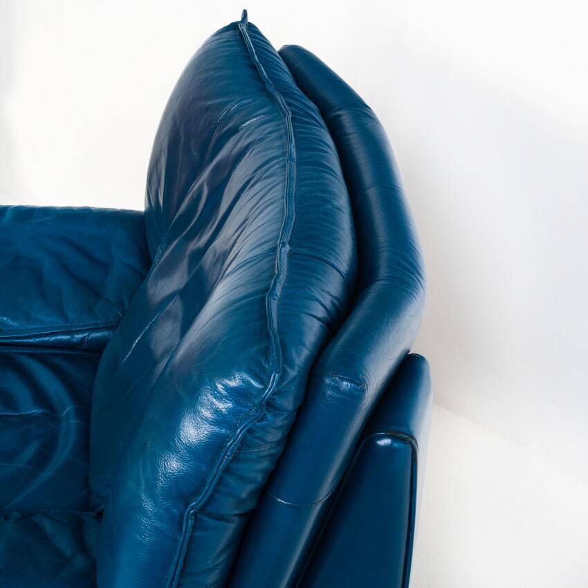 Vintage blue leather armchair and pouf by Nicoletti Salotti - Italy 80s