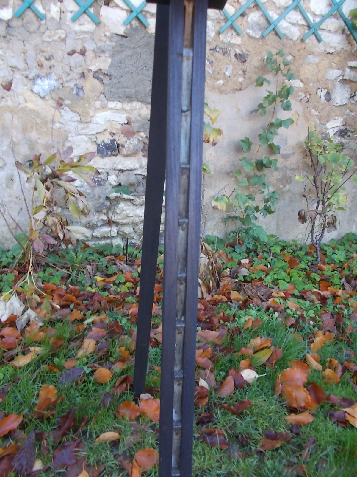 Wooden painter's easel