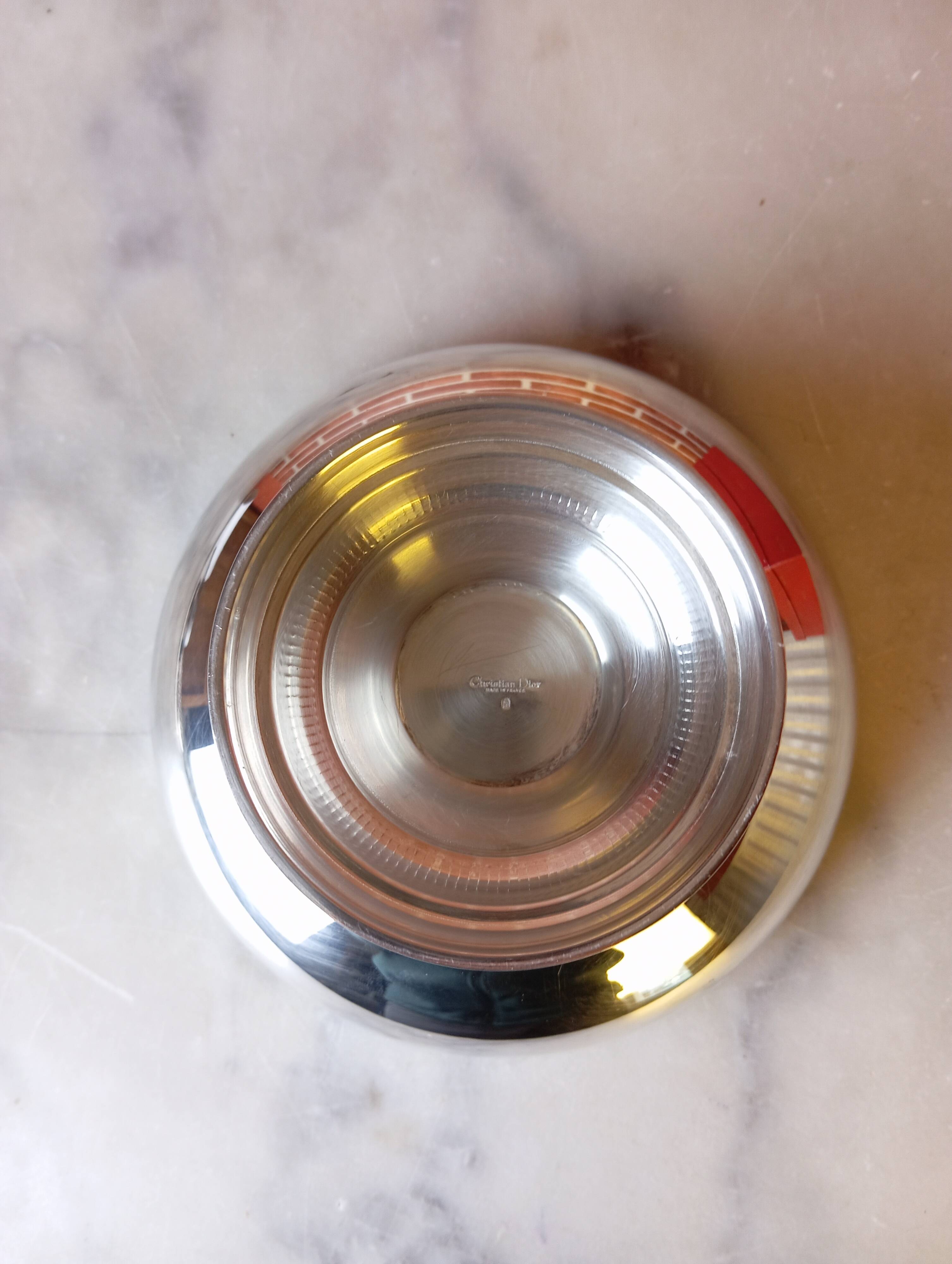 Dior standing cup