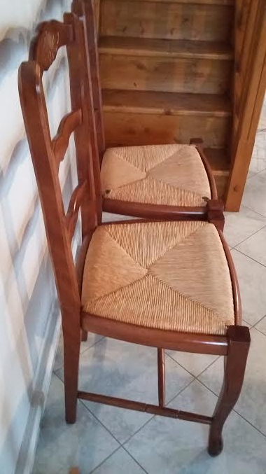 Chaises en bois