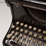 Typewriter continsouza 20s