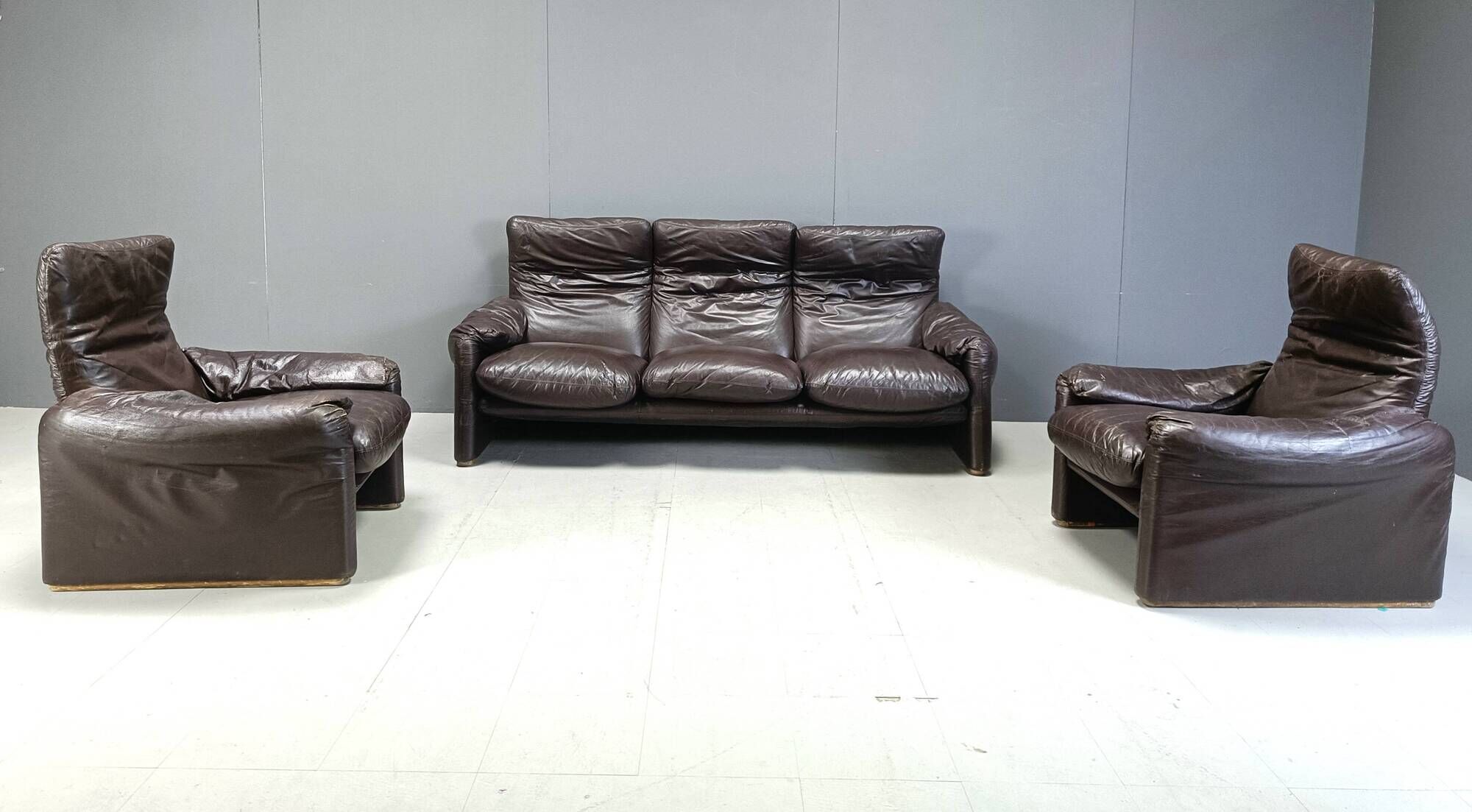 Maralunga leather sofa by Vico Magistretti for Cassina, 1973