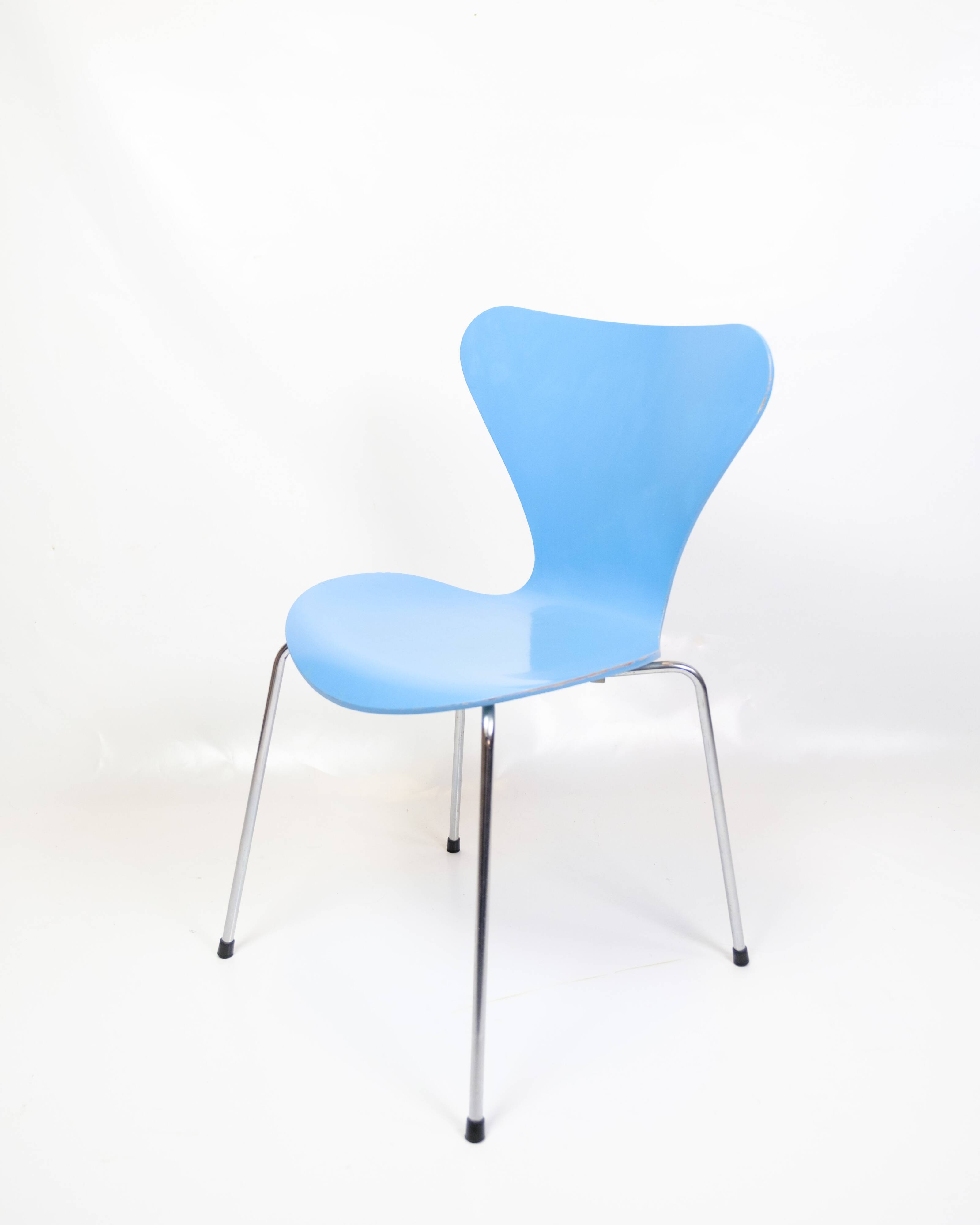 Set Of 5 Seven Chairs Model 3107 In Light Blue By Arne Jacobsen From 1980s