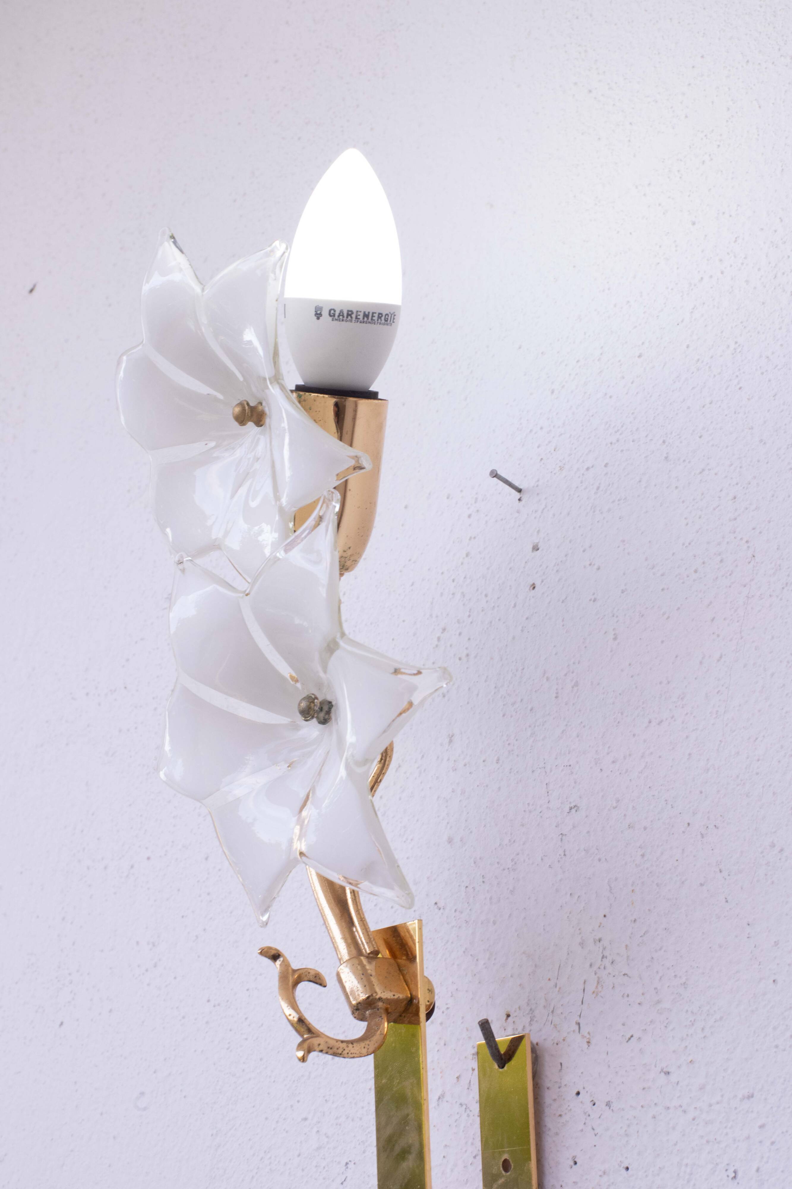 Charming Set of 2 Murano White Flowers Wall Light, 1970s