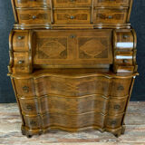 Italian cabinet Louis XV has crossbow façade in walnut and mark