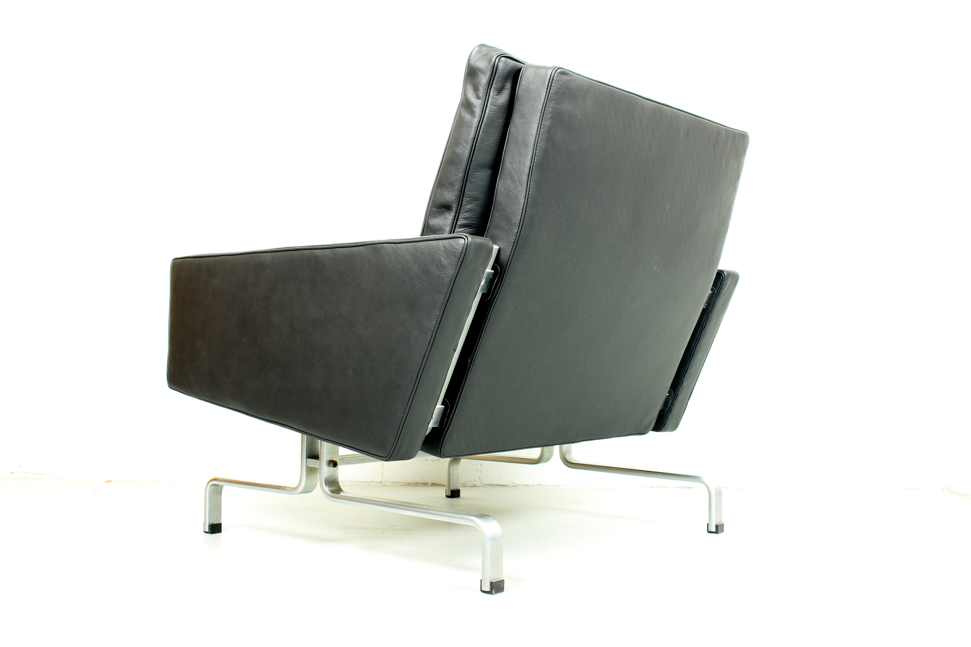 Set 2 vintage PK31/1 Lounge Chair & PK61 Coffee Table by Poul Kjaerholm for E. Kold Christensen