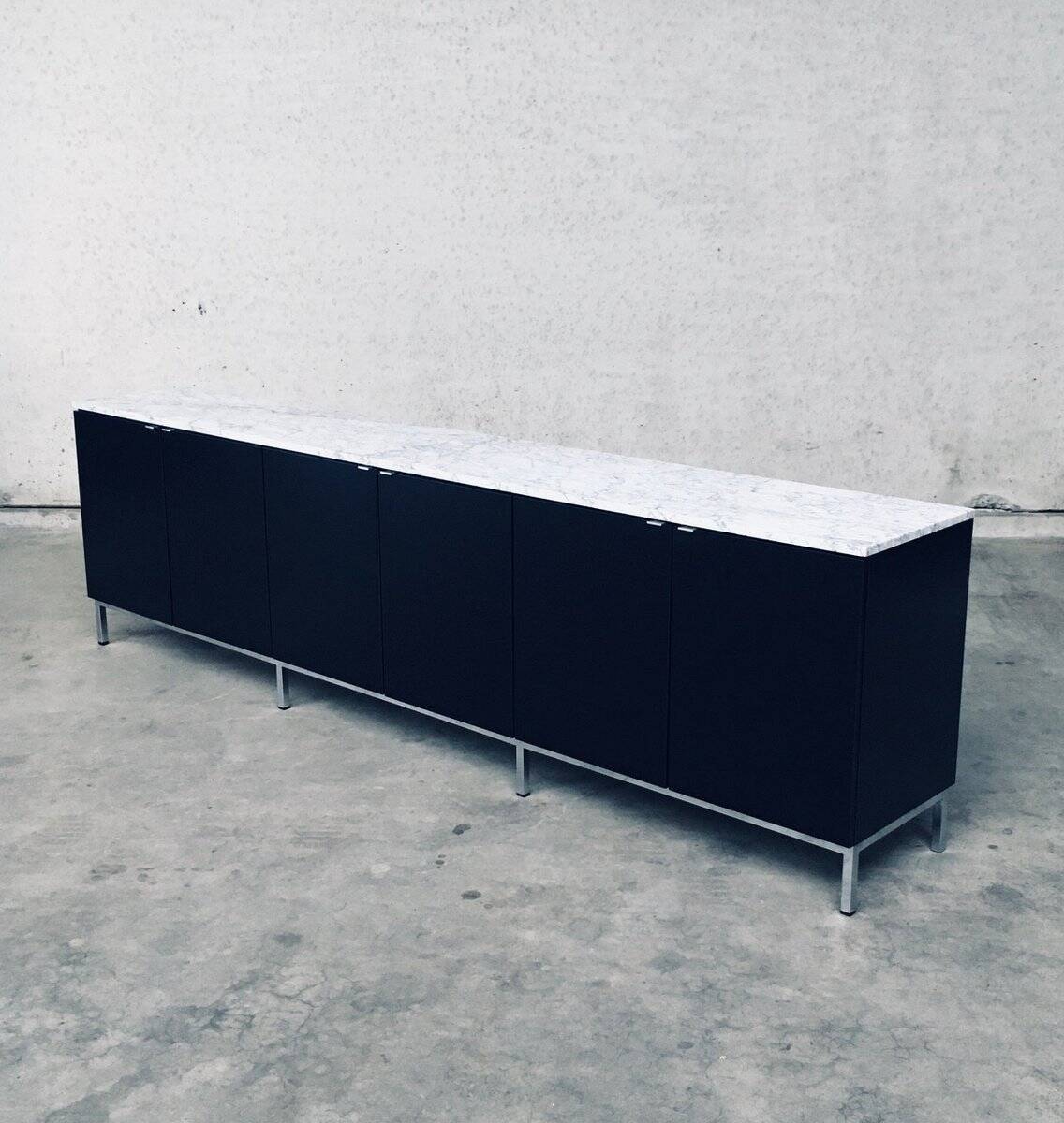 Mid-Century Modern Credenza attributed to Florence Knoll for Knoll Inc / Knoll International, 1970s