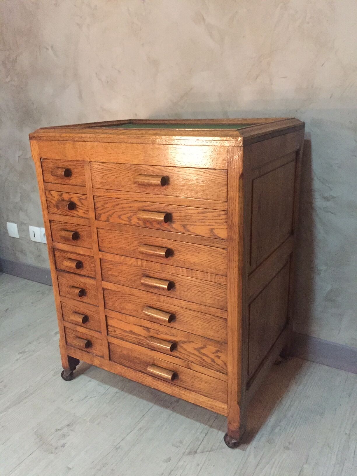Former furniture shop on wheels
