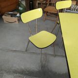 Table and chairs in 50s formica