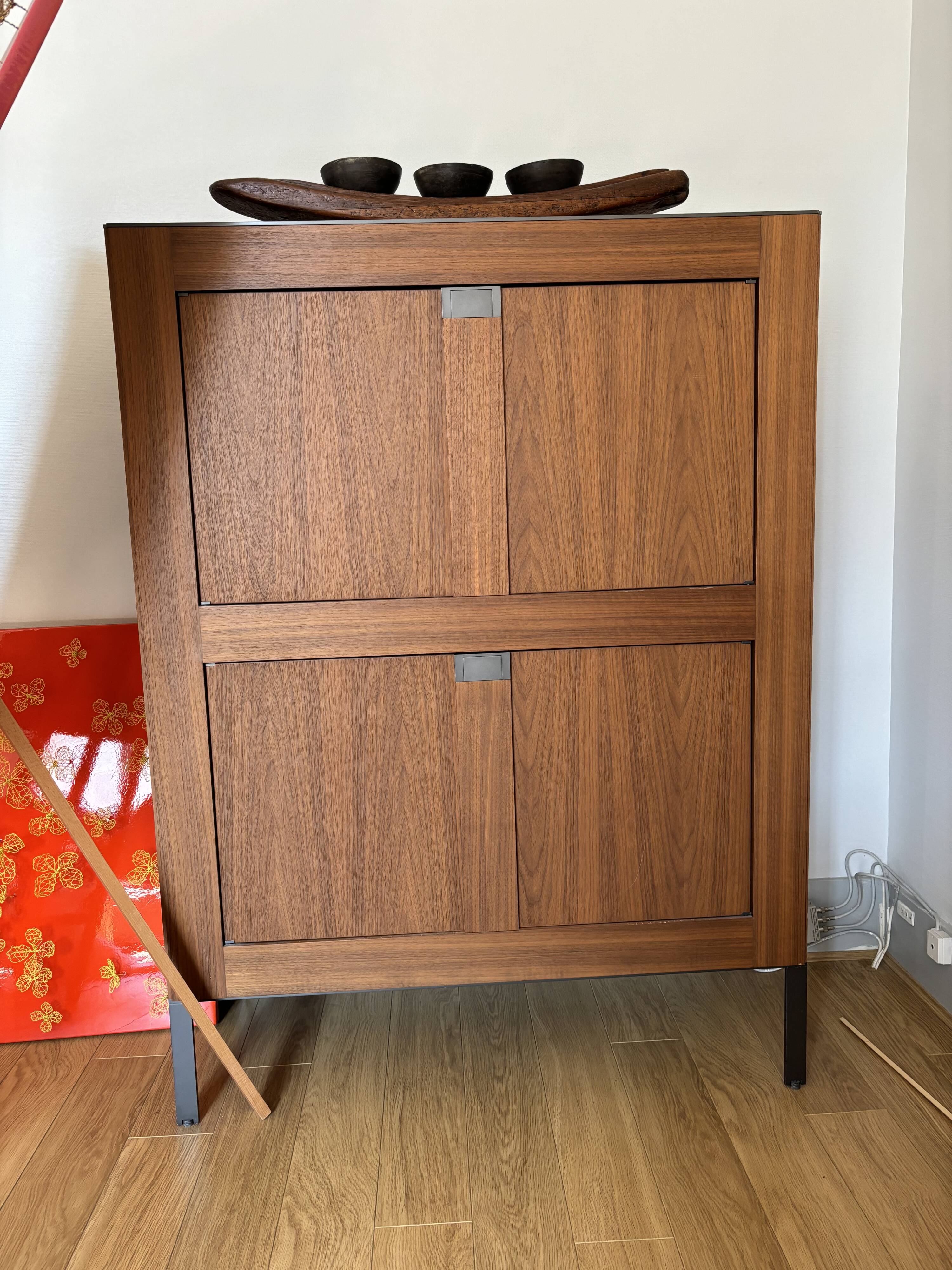 Maxalto 4-door cabinet by Antonio Citterio