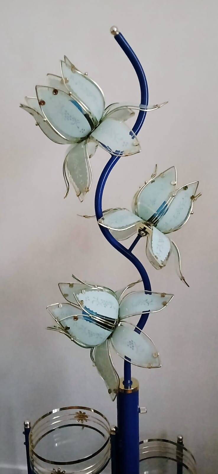 Vintage hollywood regency lotus lamp blue