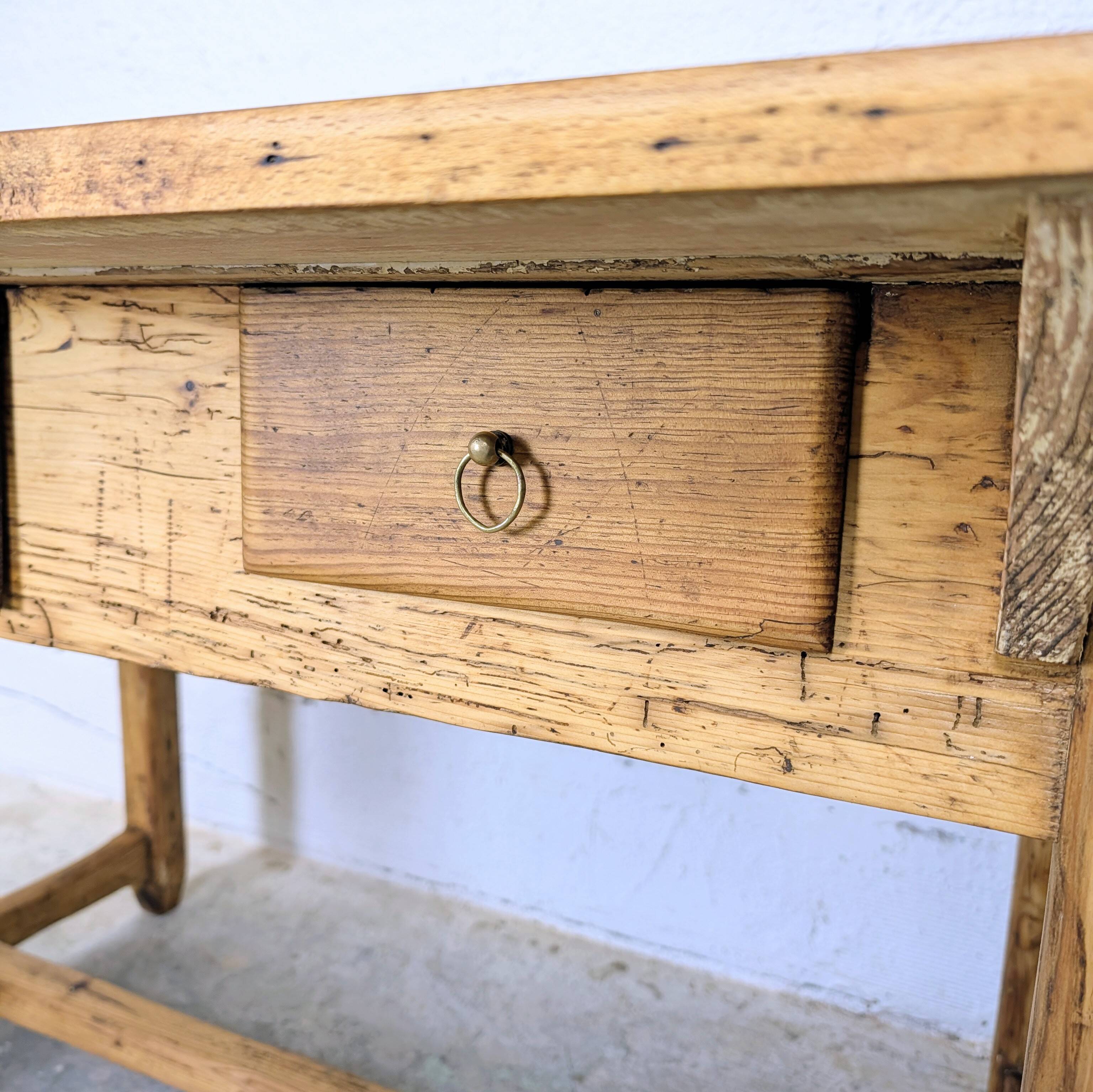 Farmhouse island table