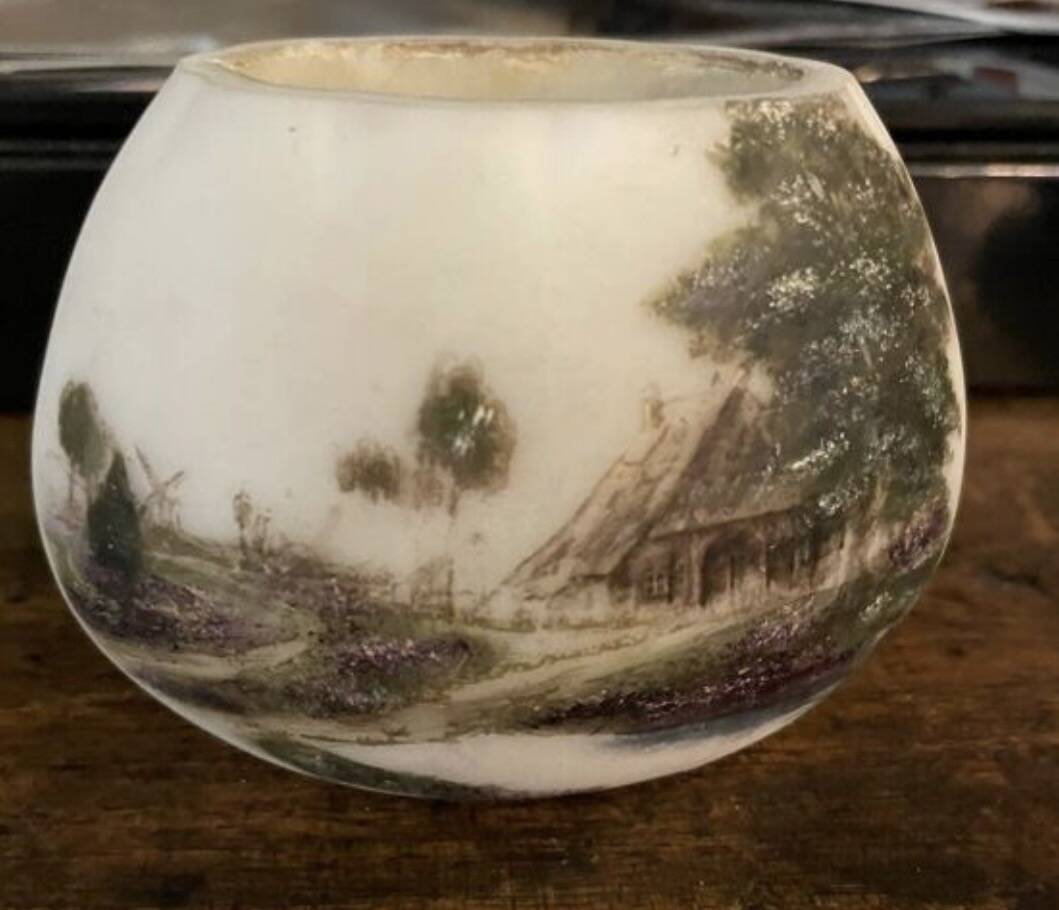 Art Deco opal vase Wirtma