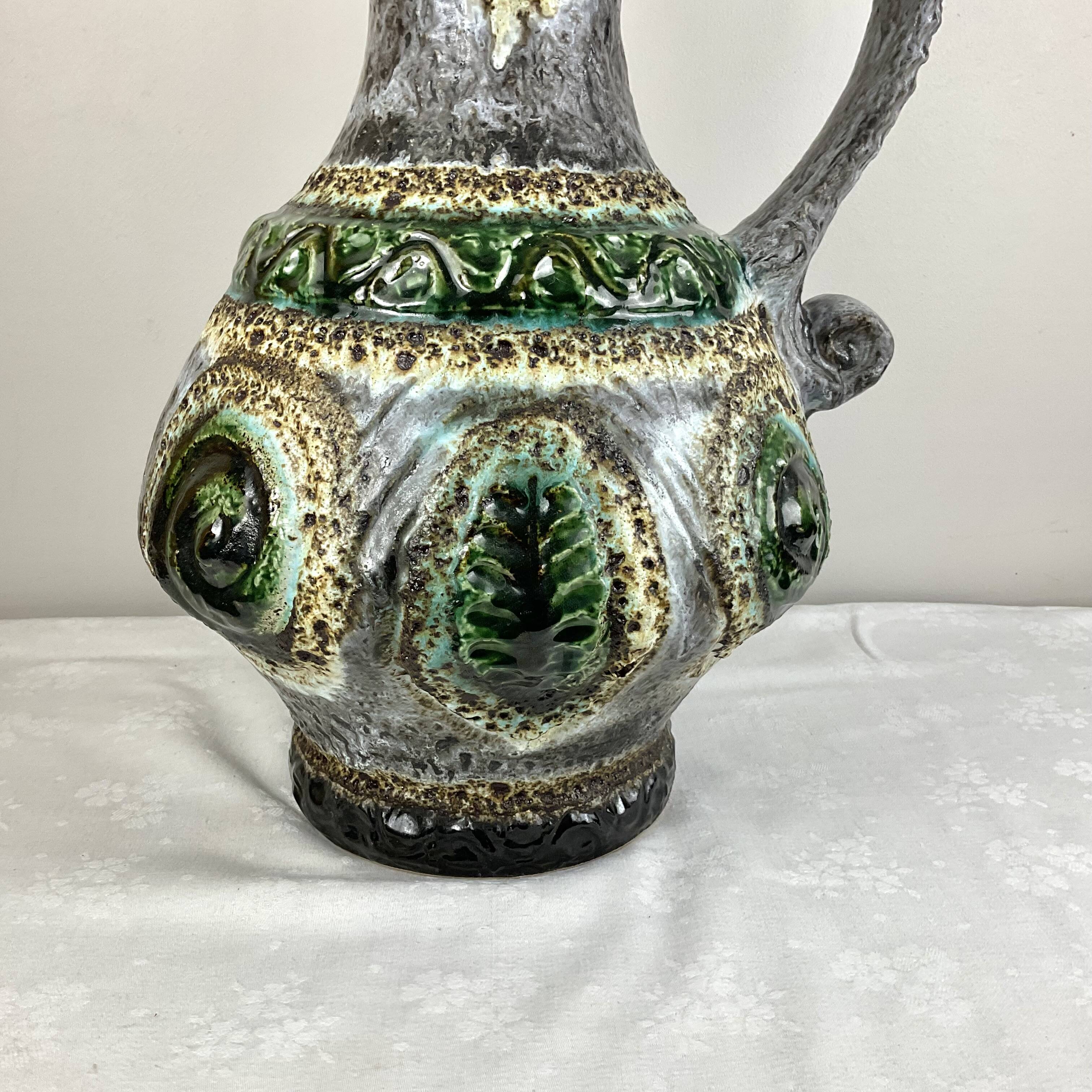 Very high quality Dümler and Breiden carafe jug vase