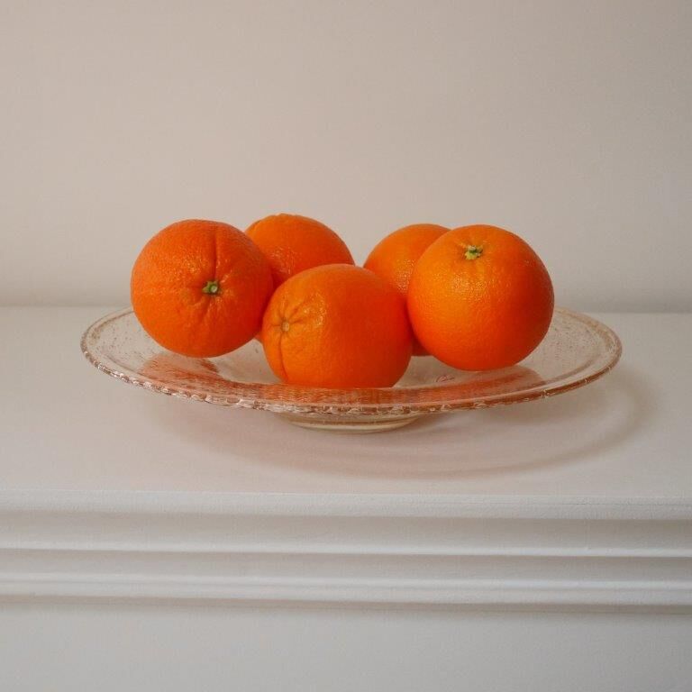 Pink presentation dish in bubbled glass