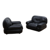 Pair of Mobil Girgi Sapporo armchairs black leather Italy 1970s