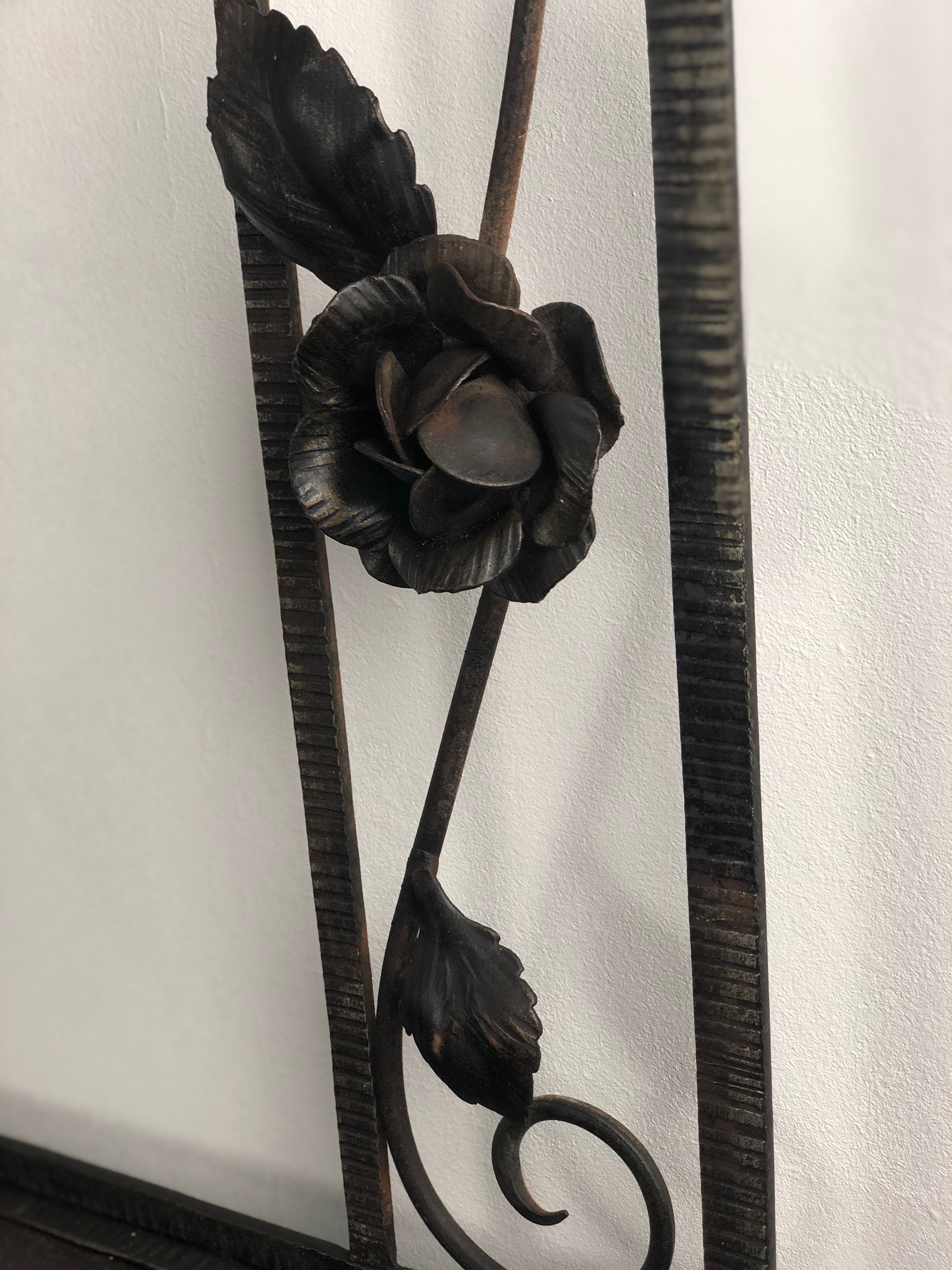 Cloakroom / Art Deco period coat rack in black wrought iron